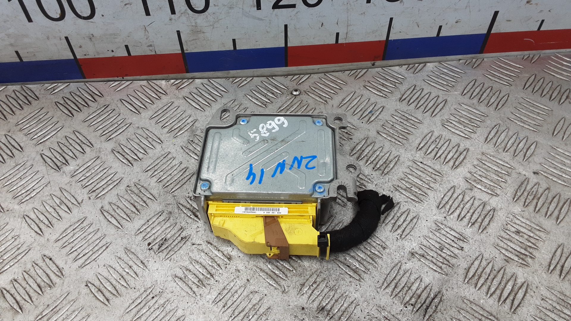 Блок управления airbag Volkswagen Touareg 7L