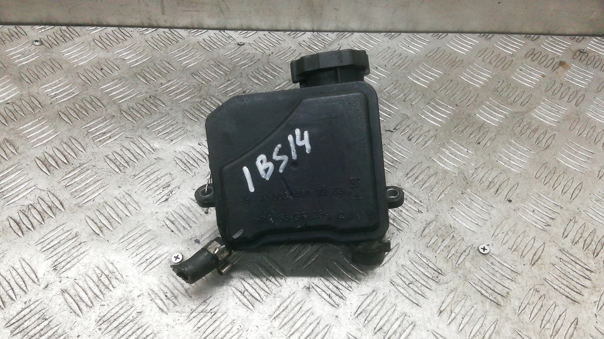 Бачок ГУ Mercedes-Benz M-Class W164