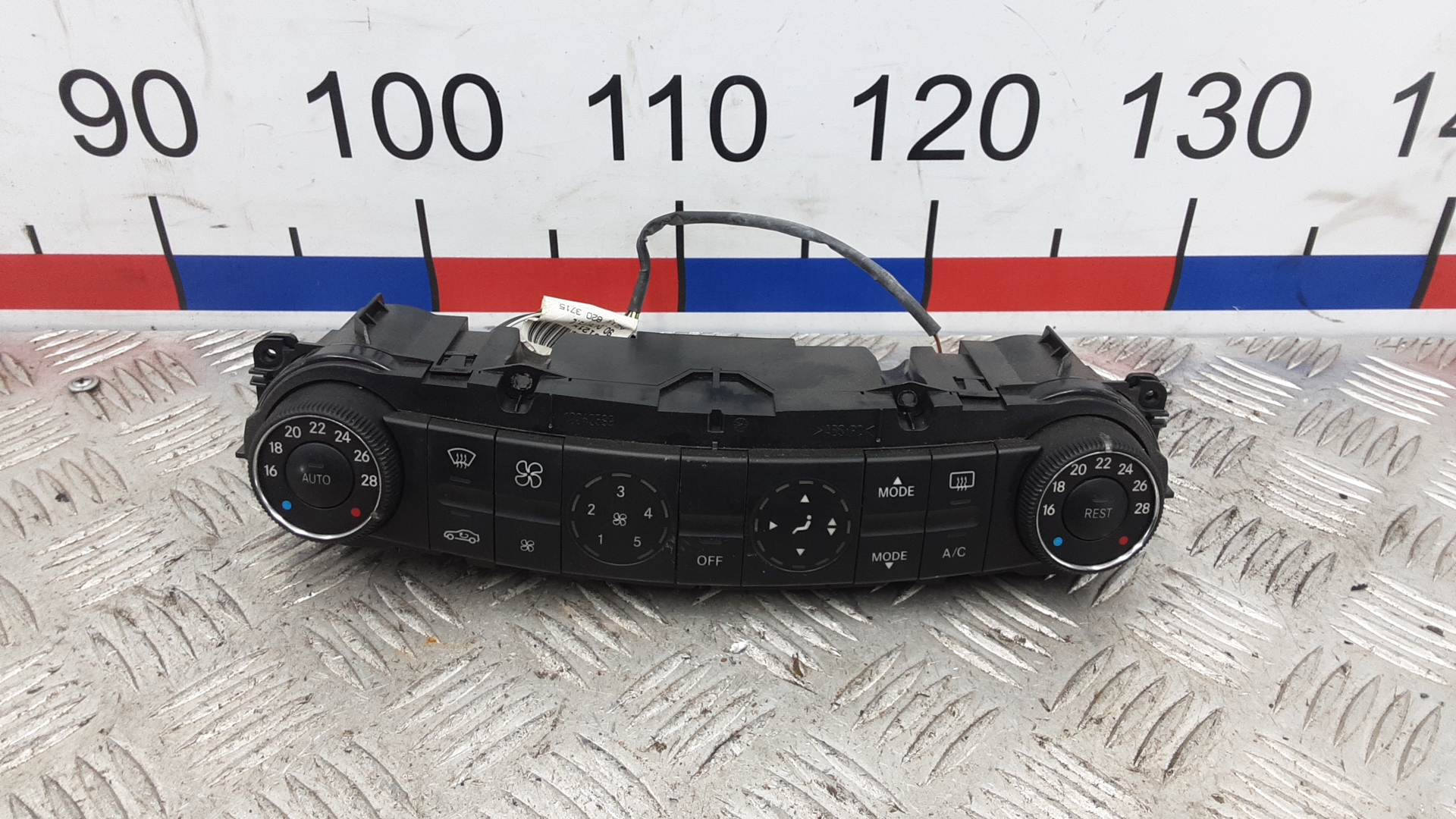 Блок управления печки и климат-контроля Mercedes-Benz CLS C219