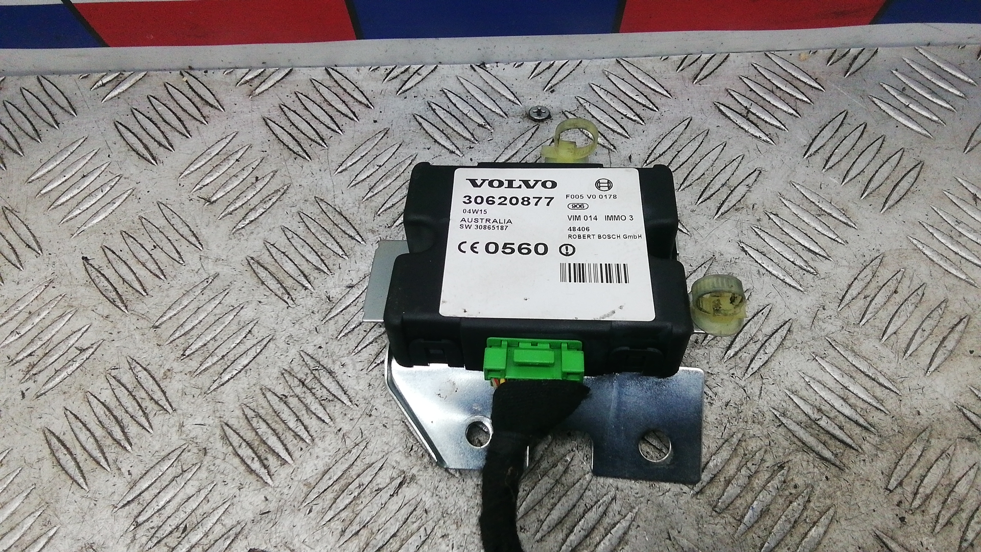 Блок иммобилайзера Volvo V40 VW