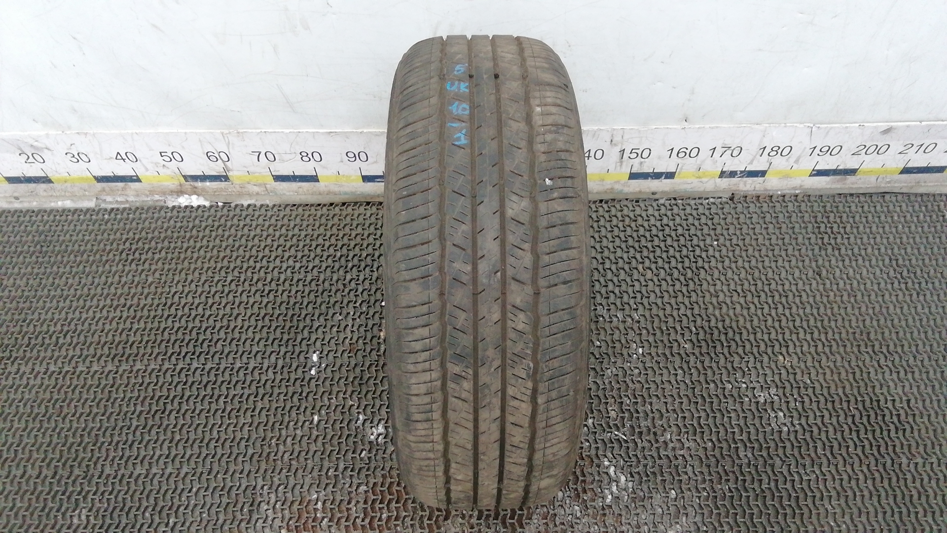 Шина Nissan Qashqai J10 +2