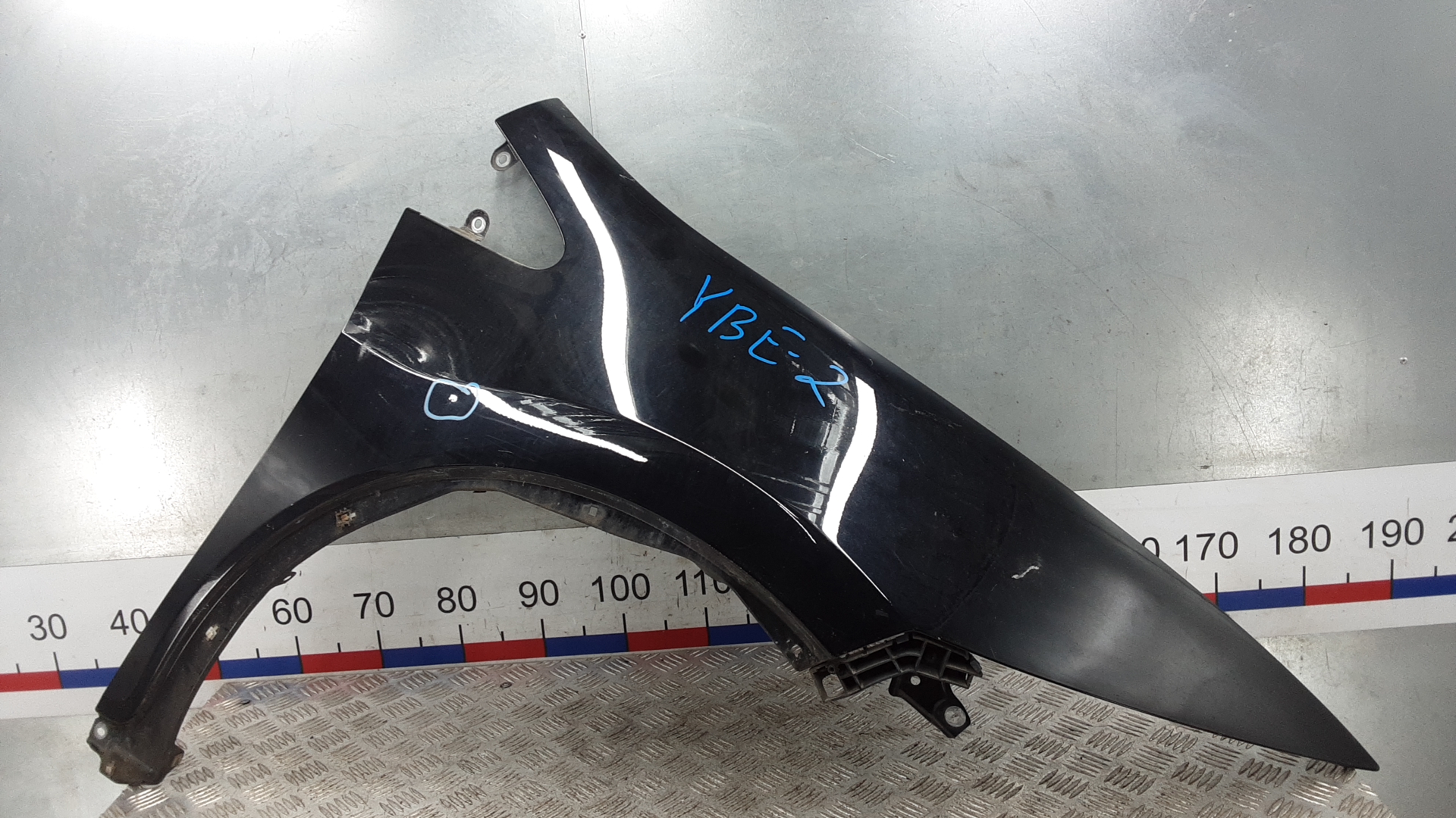 Крыло переднее правое Honda Civic 8