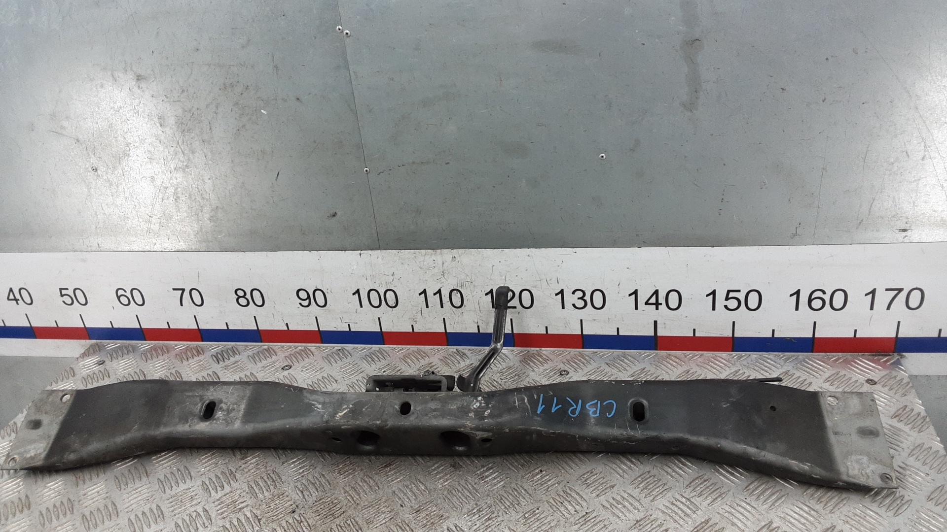 Рамка капота Chrysler Voyager 4