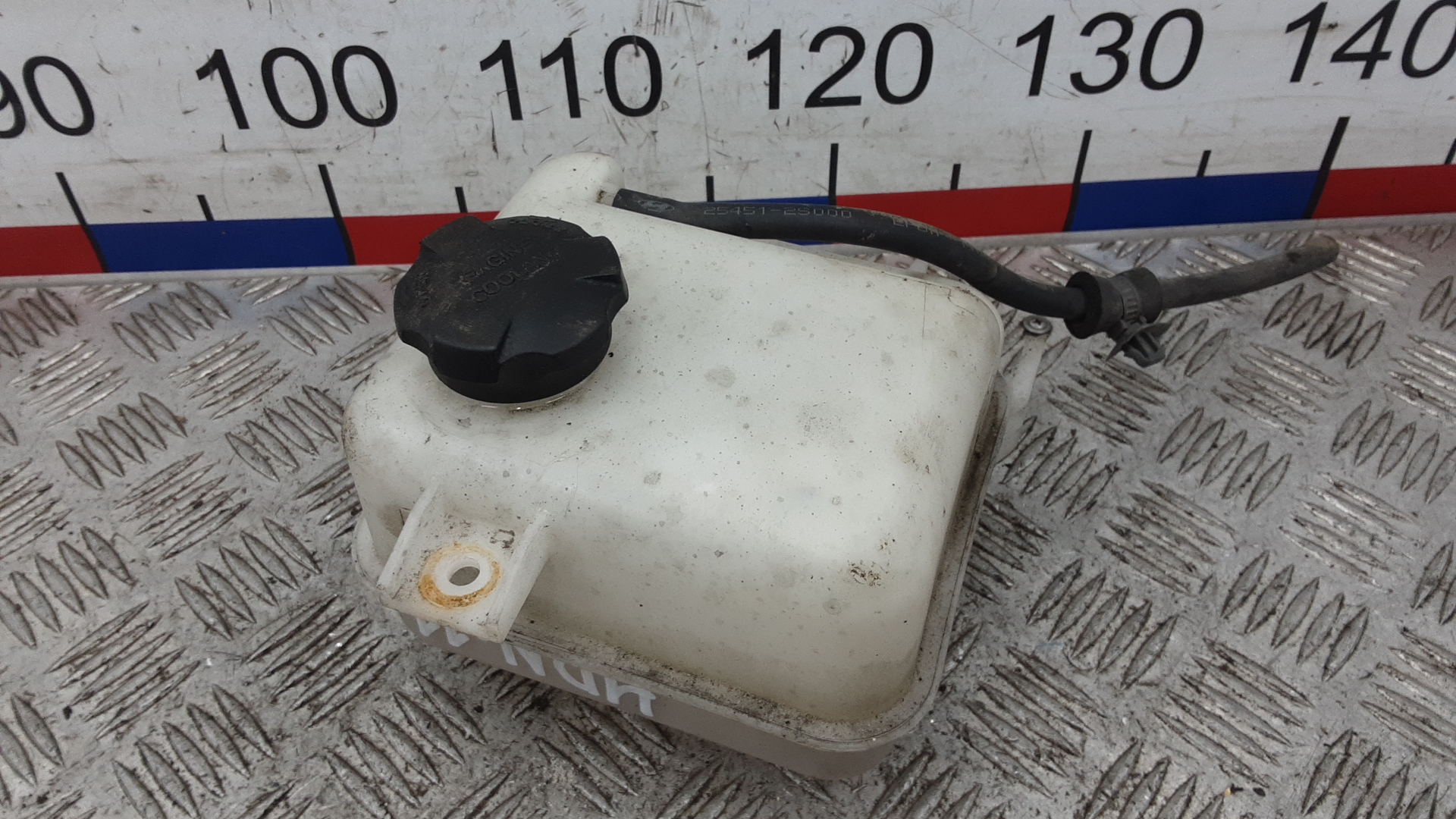 Бачок расширительный Hyundai ix35 1