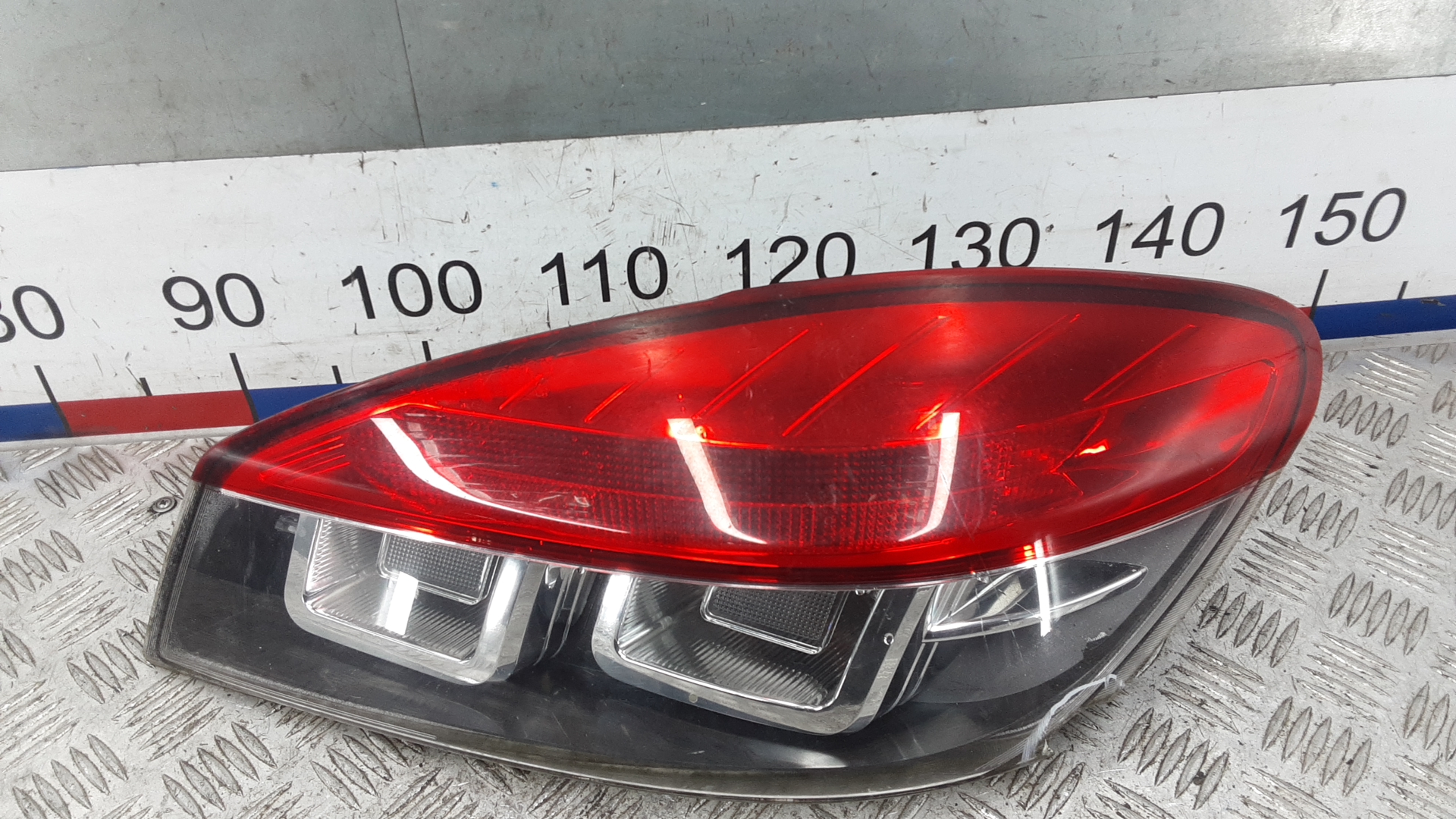 Фонарь задний правый Renault Megane 3