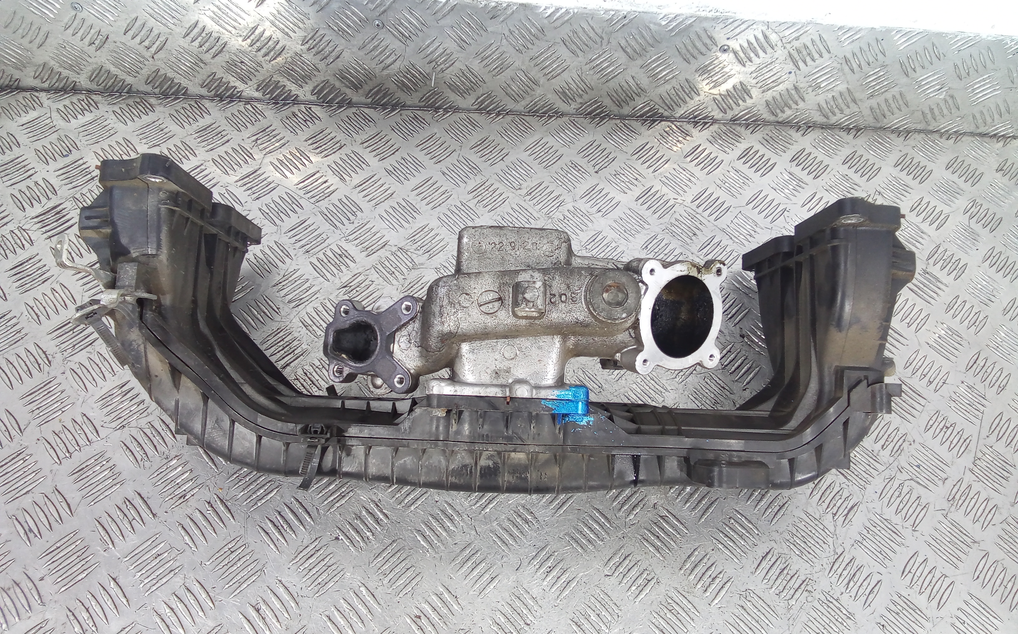 Впускной коллектор дизельный Subaru Forester