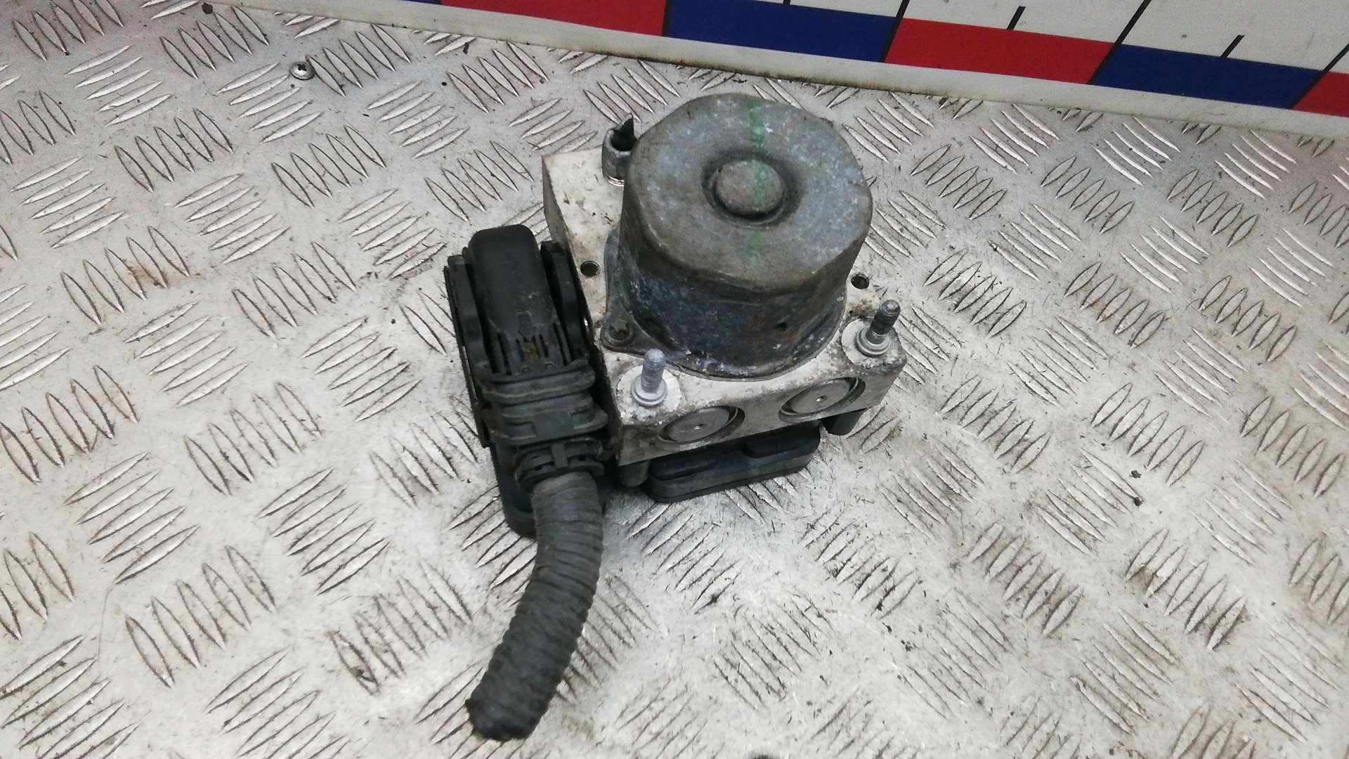 Блок ABS Nissan Qashqai J11