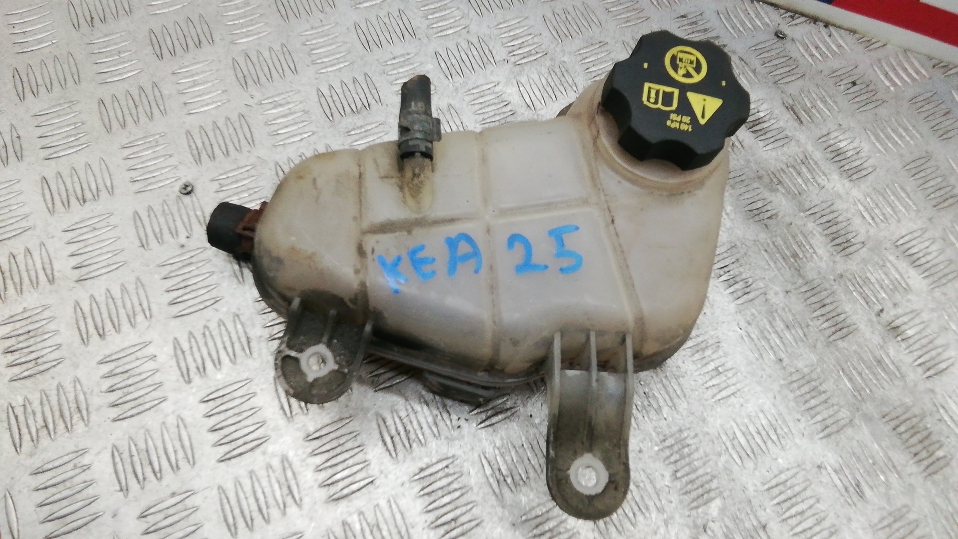 Бачок расширительный Chevrolet Aveo 2