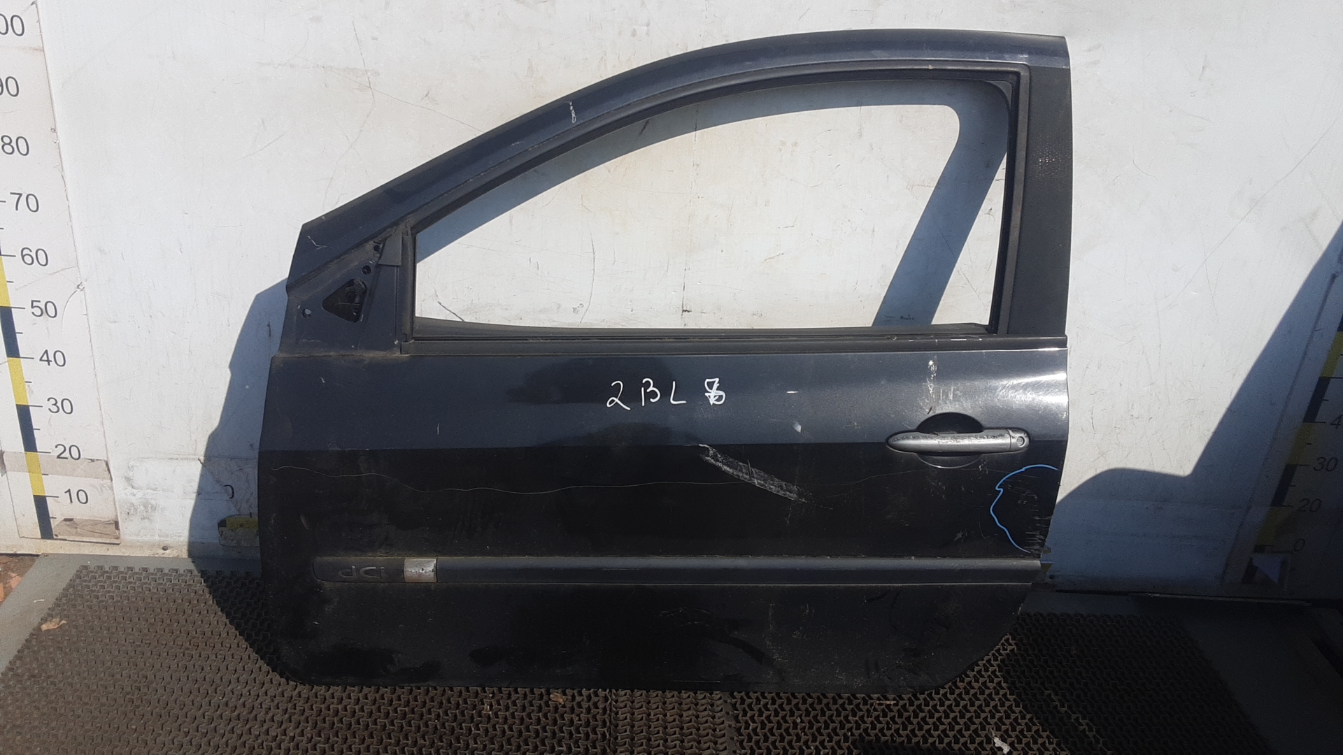 Дверь передняя левая Renault Clio 3