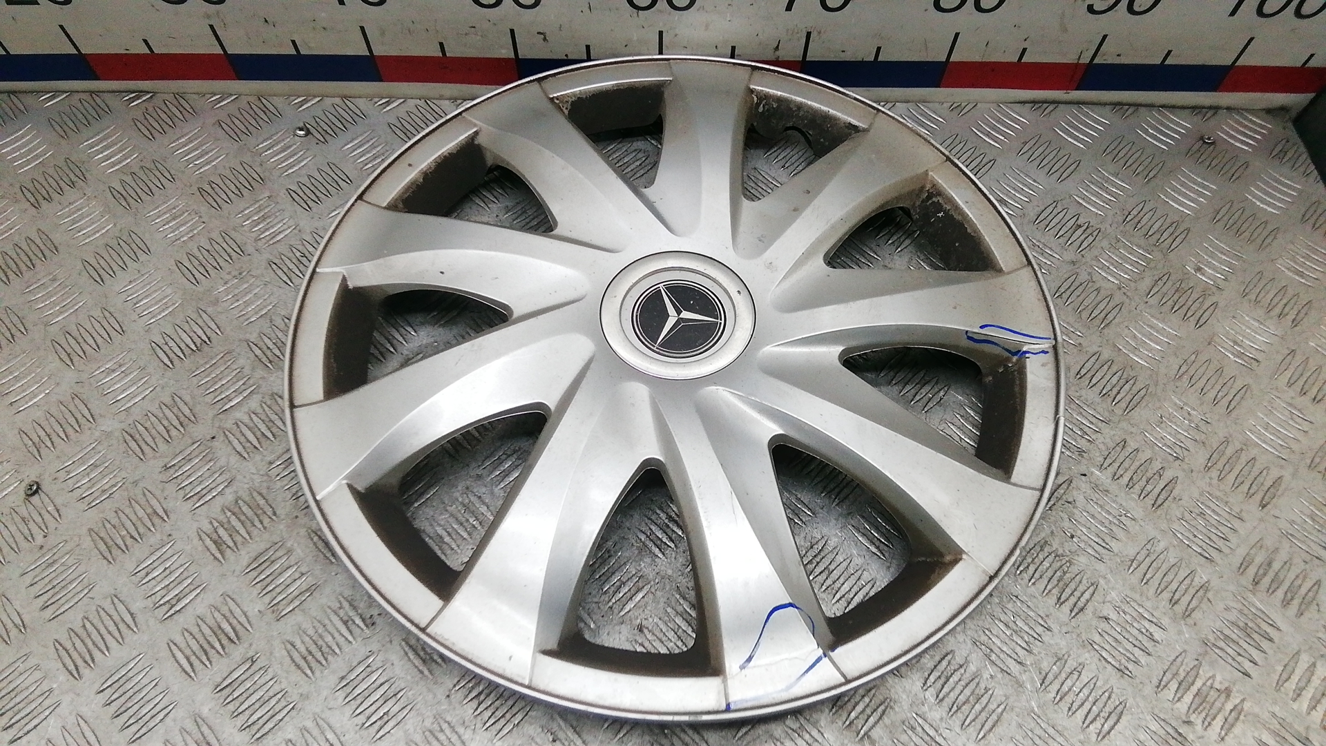 Колпак колесный Mercedes-Benz Vito W639