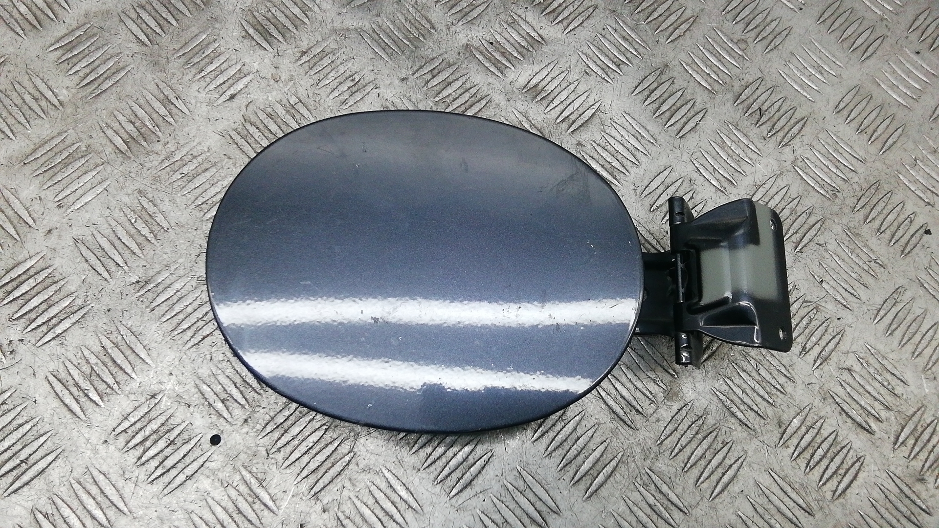Лючок бака Mazda 3 1