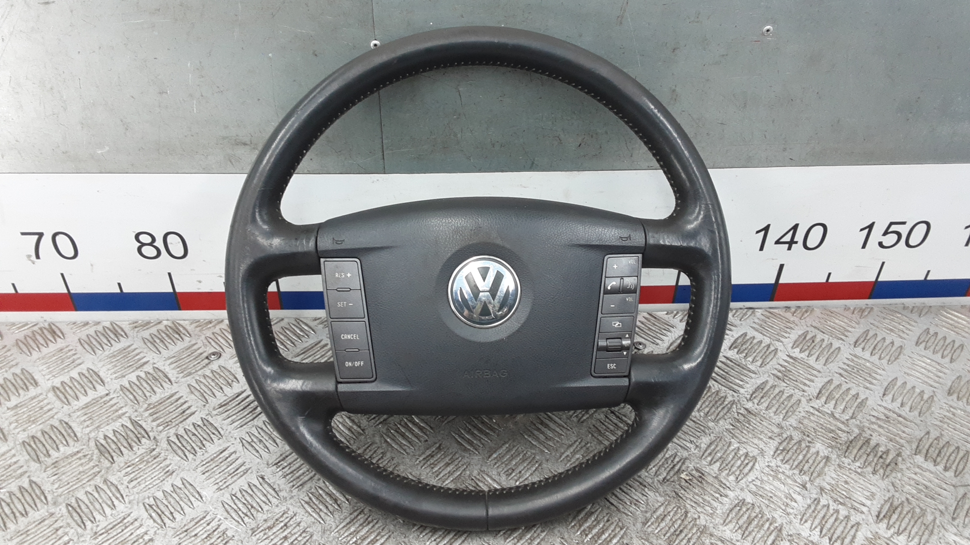 Руль Volkswagen Phaeton 1