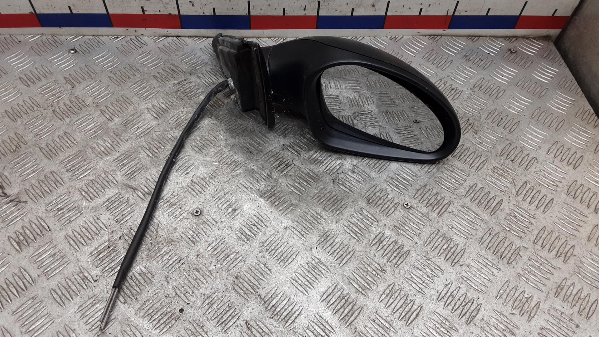 Зеркало наружное правое Seat Ibiza 3