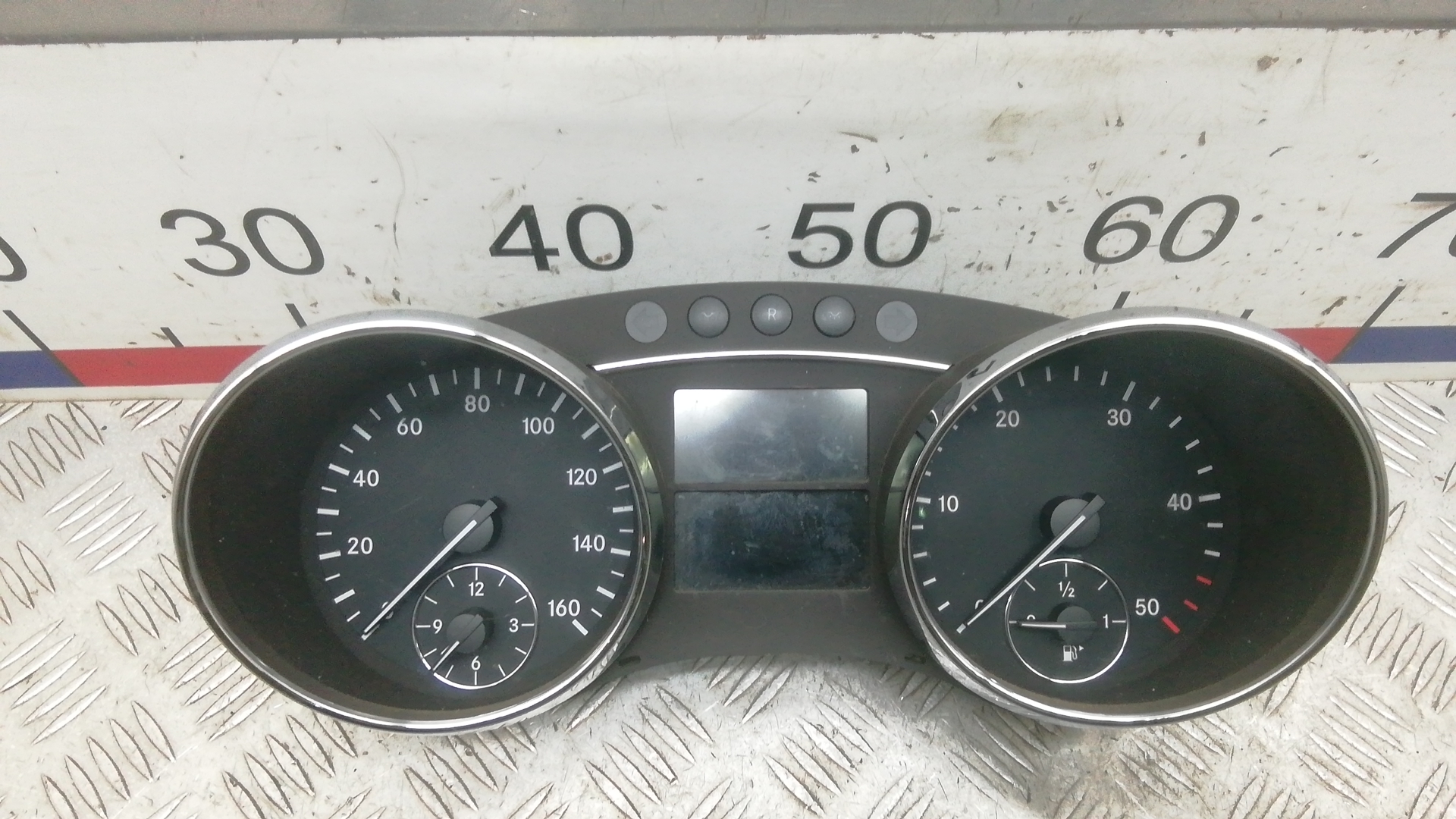 Щиток приборов Mercedes-Benz R-Class W251