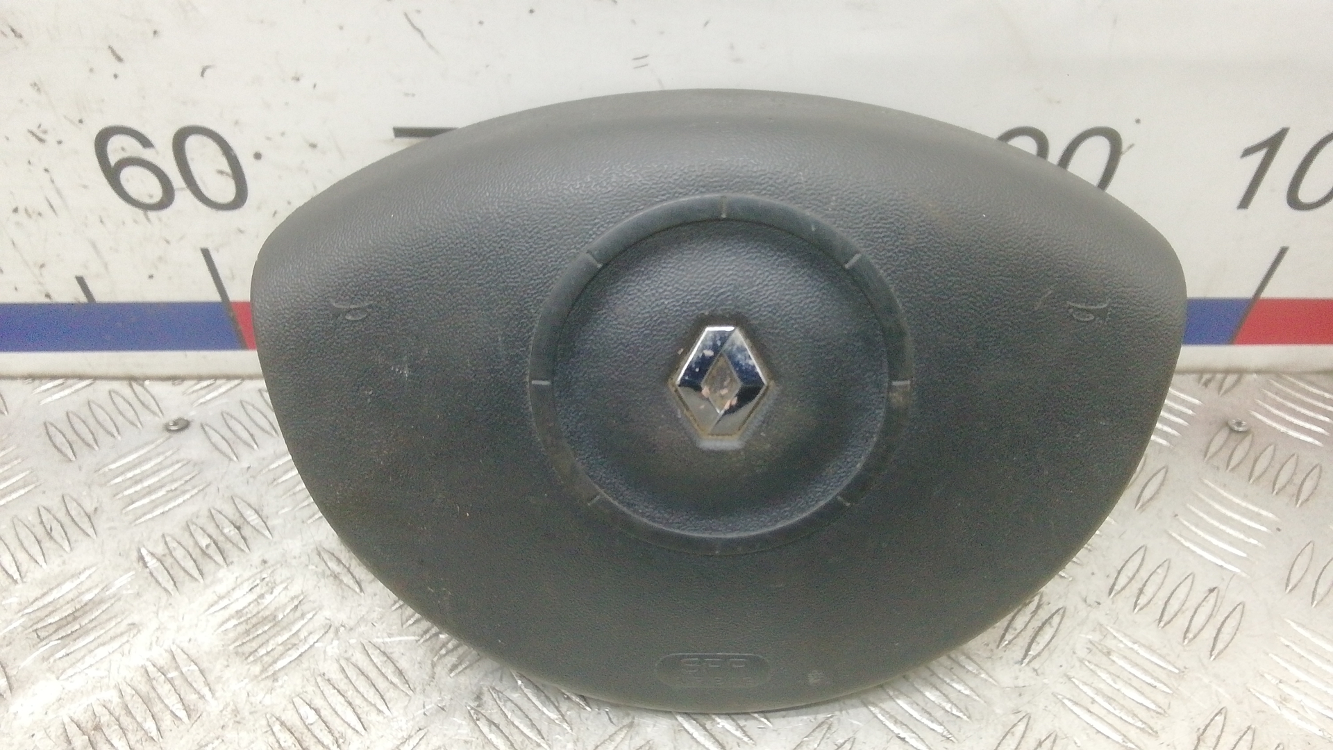 Подушка безопасности водителя Renault Scenic 2