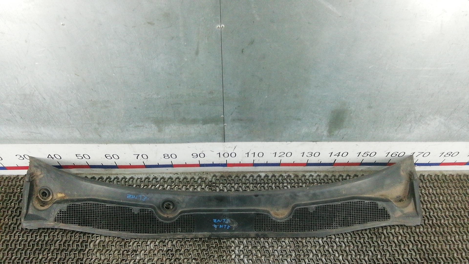 Накладка декоративная (жабо, дождевик) Renault Megane 3