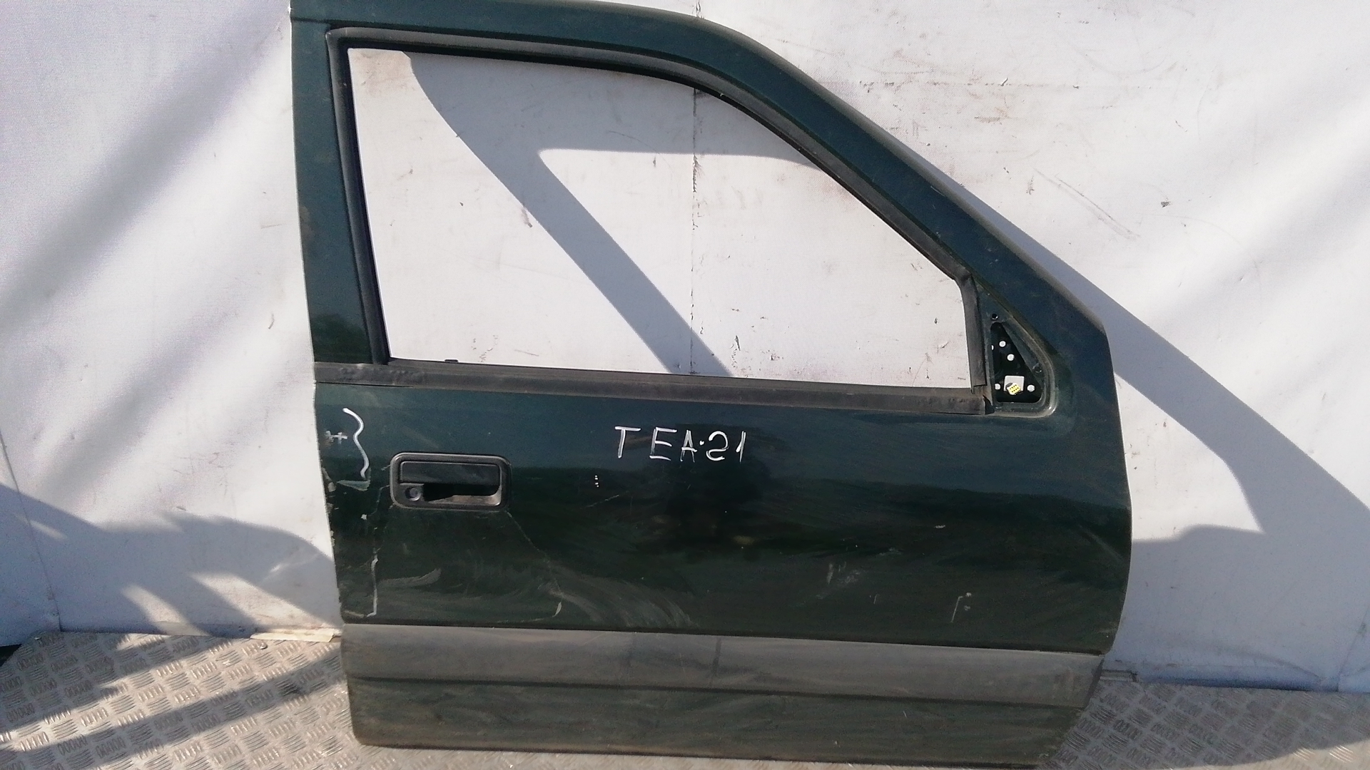Дверь передняя правая Opel Frontera B