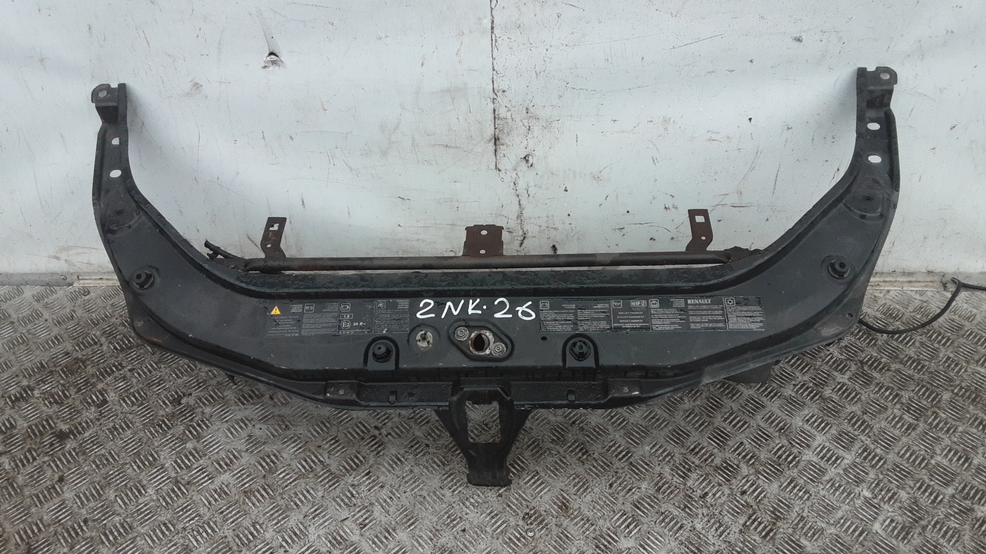 Рамка капота Renault Vel Satis