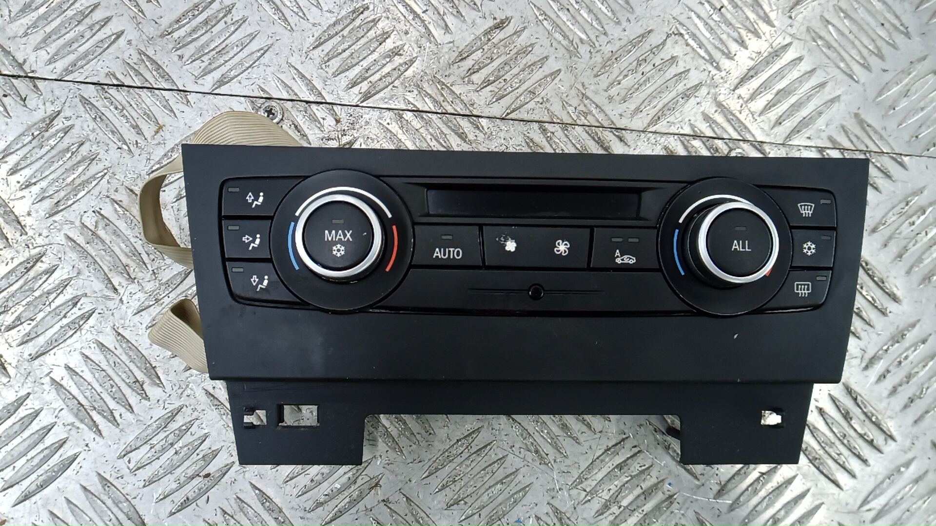 Блок управления печки и климат-контроля BMW X1 E84