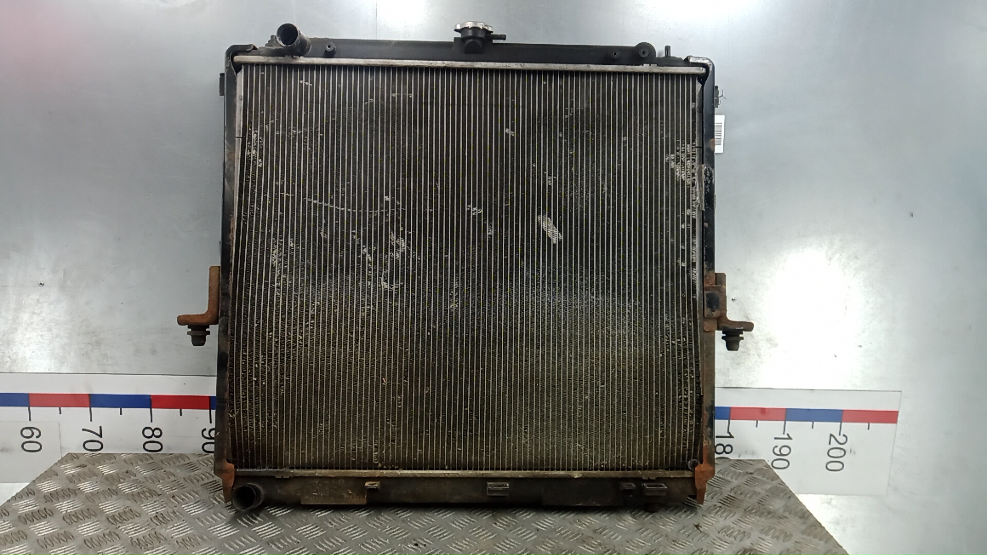 Радиатор системы охлаждения Nissan Pathfinder