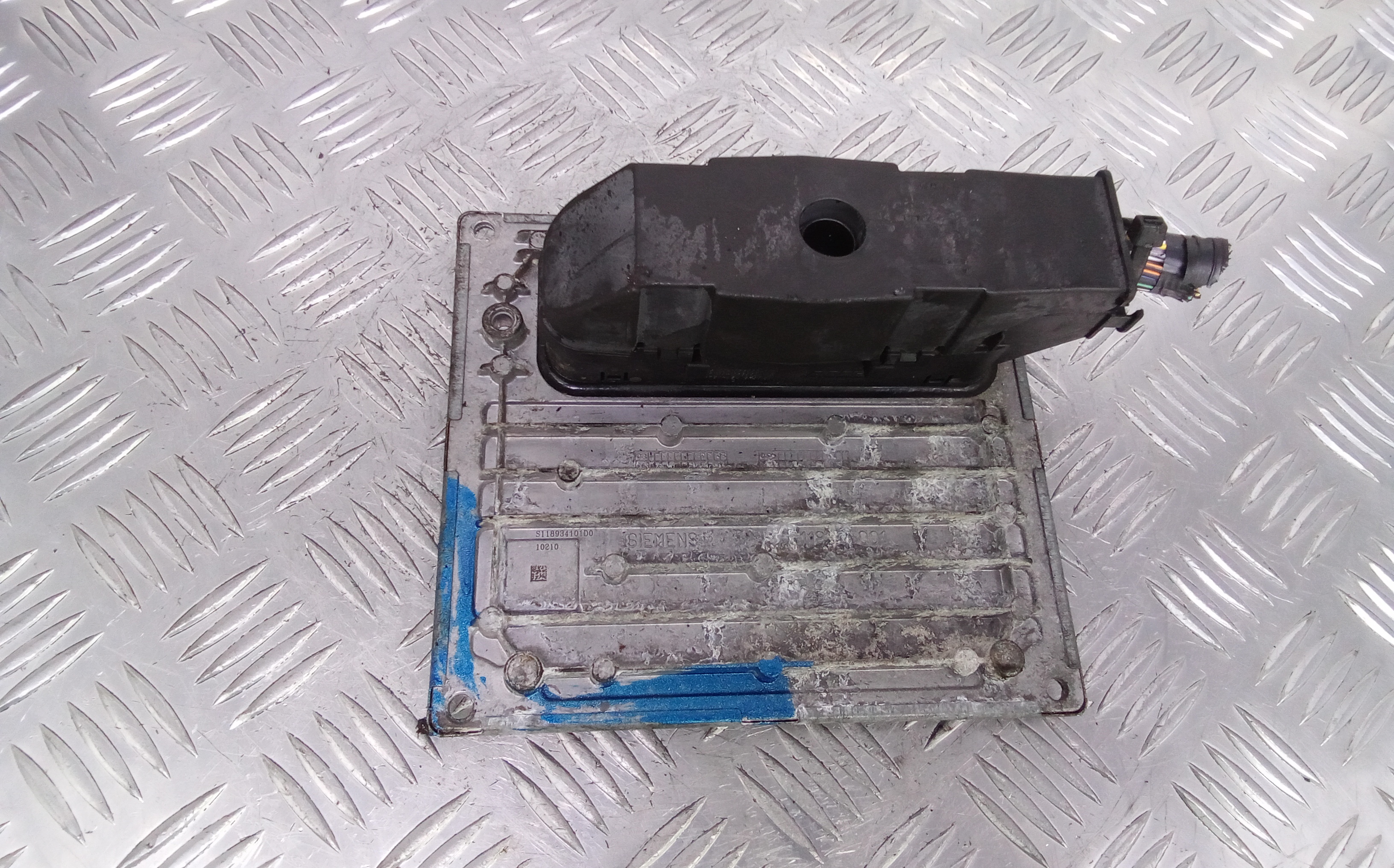 Блок управления двс Ford Focus