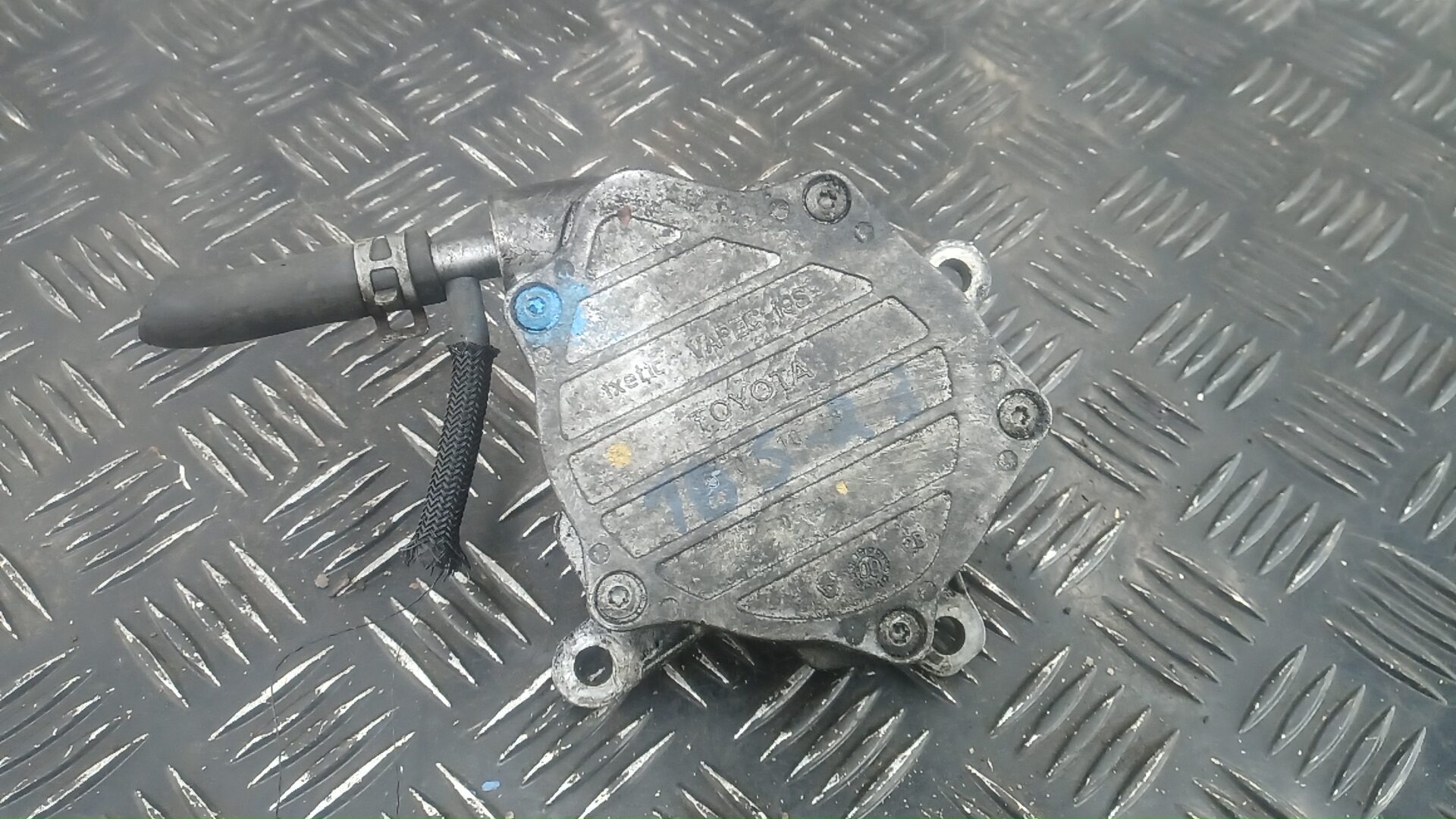 Насос вакуумный Toyota RAV4