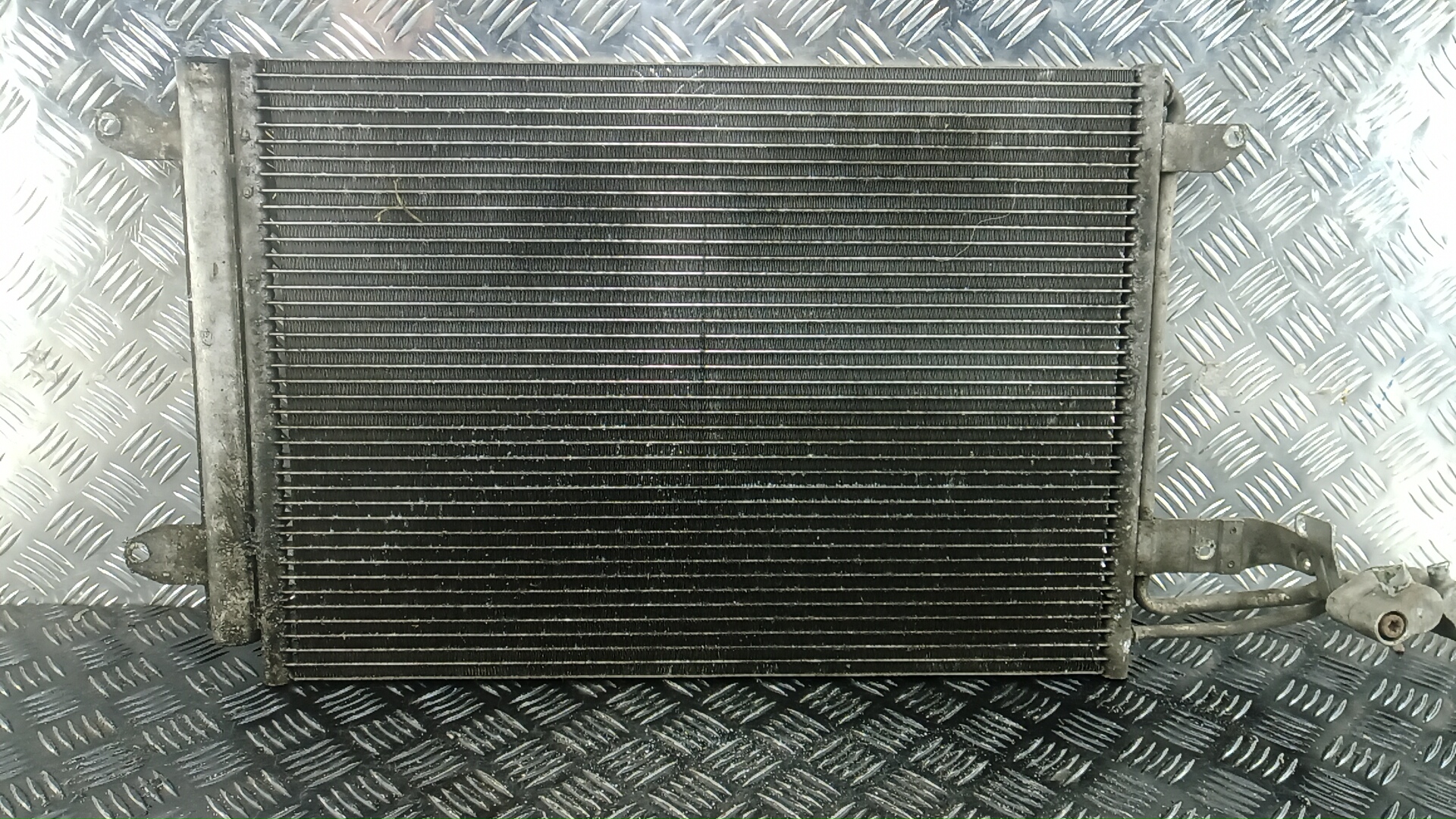 Радиатор кондиционера Skoda Superb