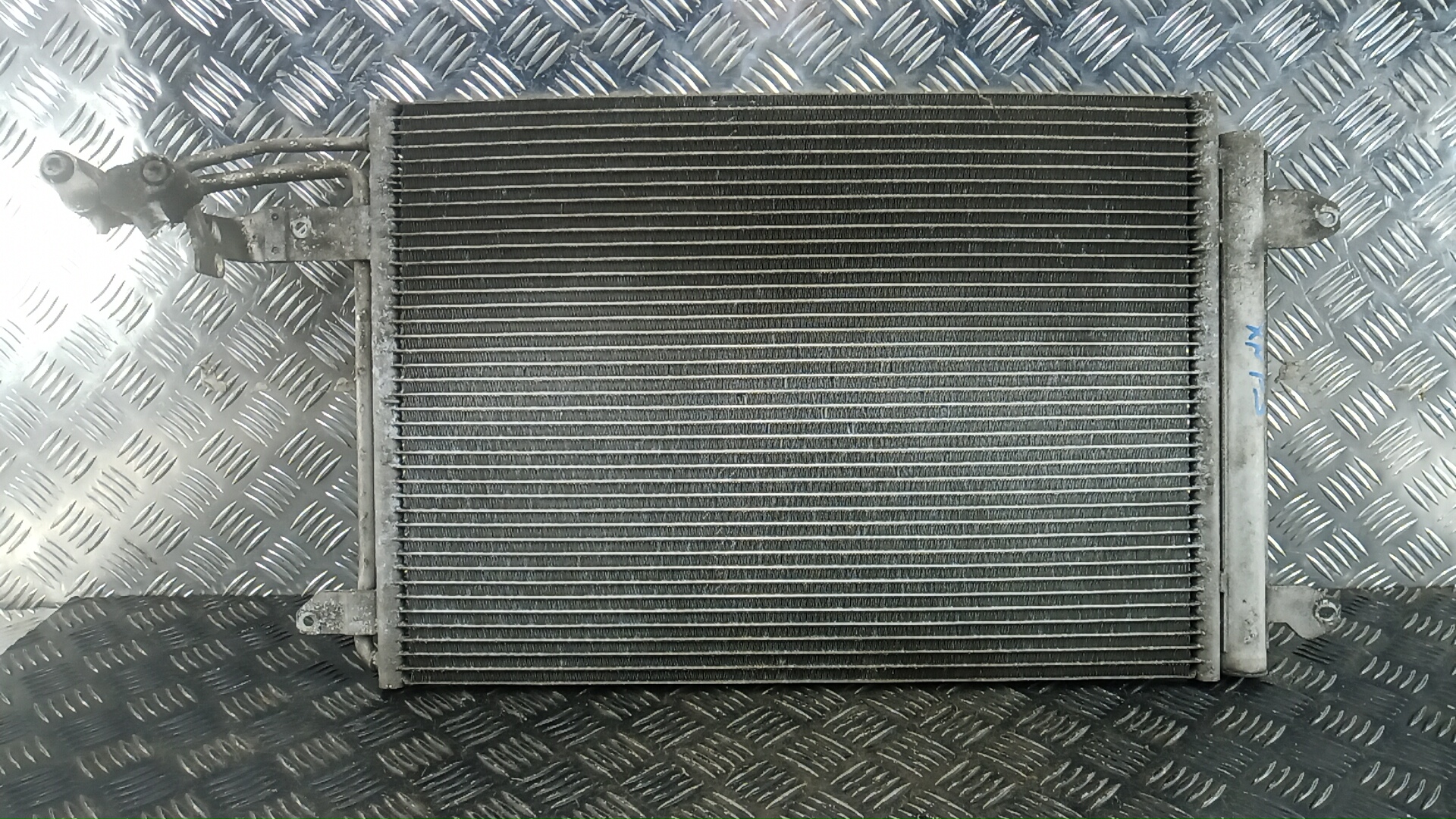 Радиатор кондиционера Volkswagen Touran