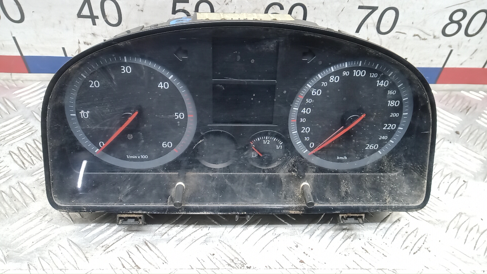 Щиток приборов Volkswagen Caddy 3