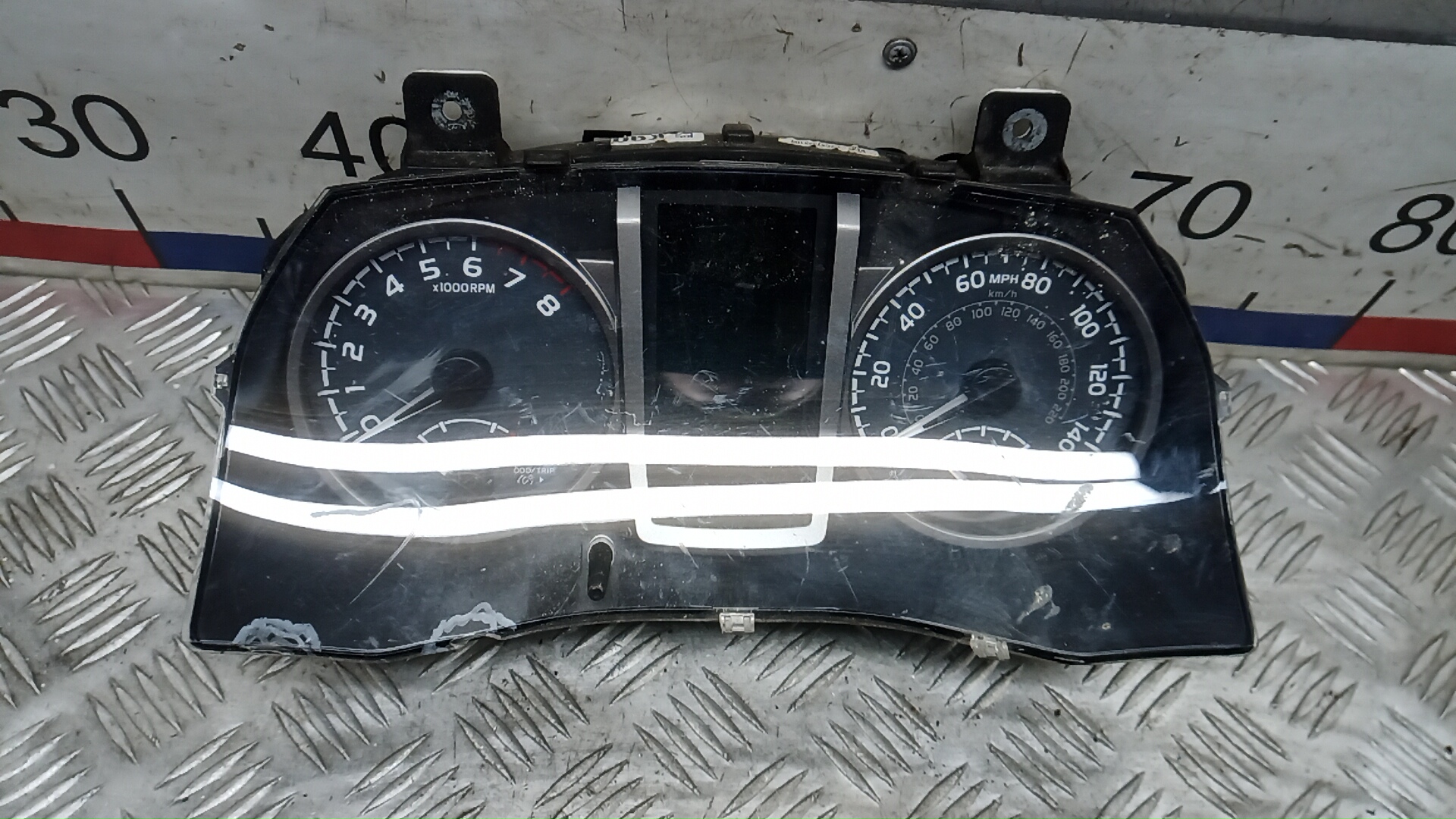 Щиток приборов Toyota Tacoma