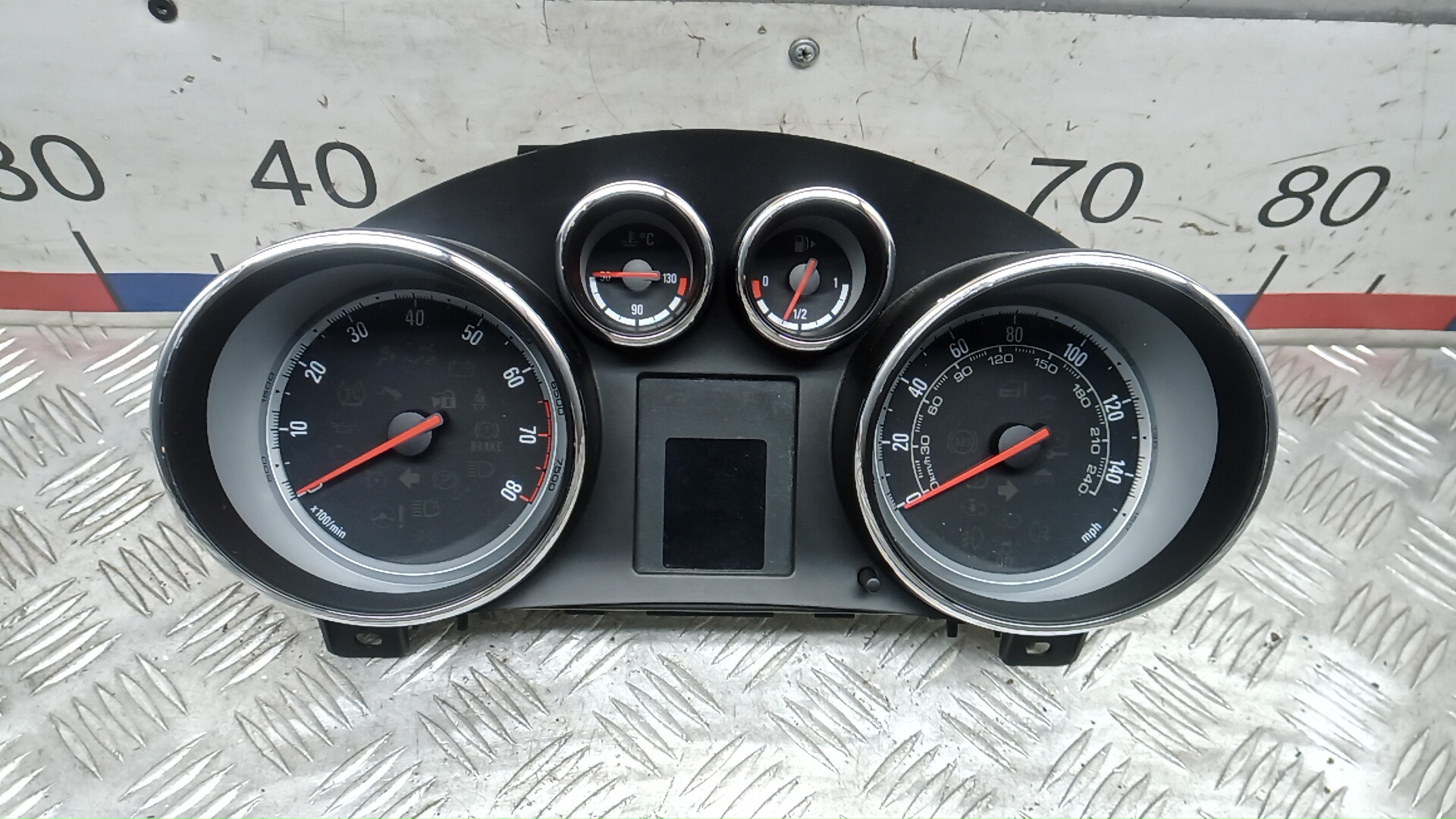 Щиток приборов Opel Meriva B