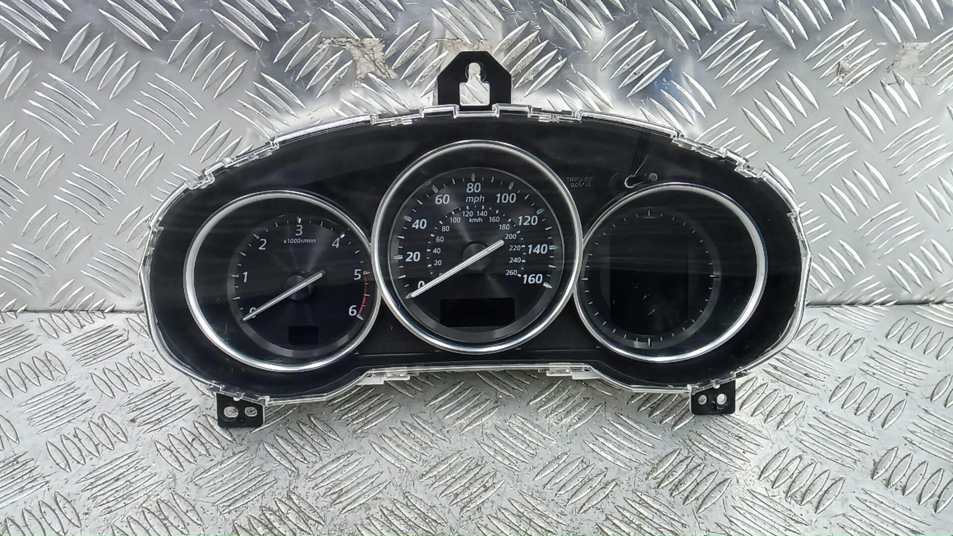 Щиток приборов Mazda CX-5 1
