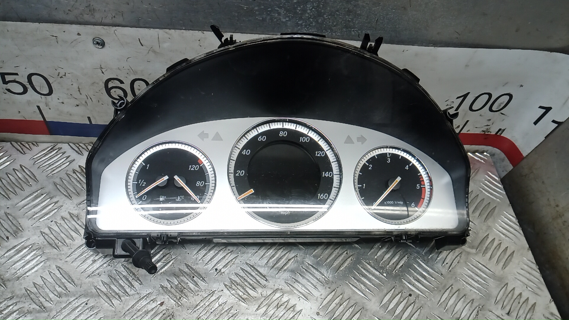 Щиток приборов Mercedes-Benz C-Class W204
