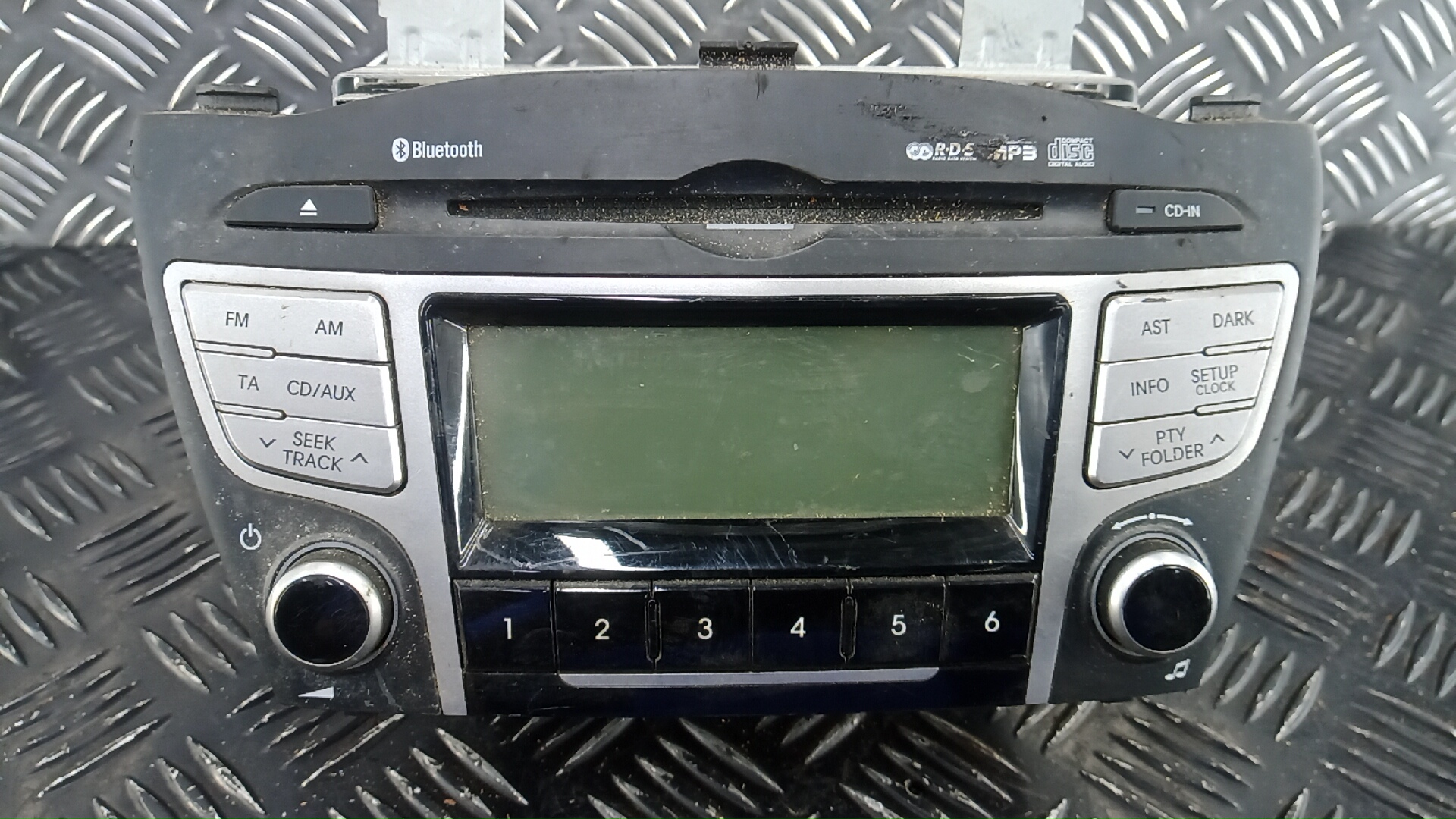 Магнитола Hyundai ix35 1