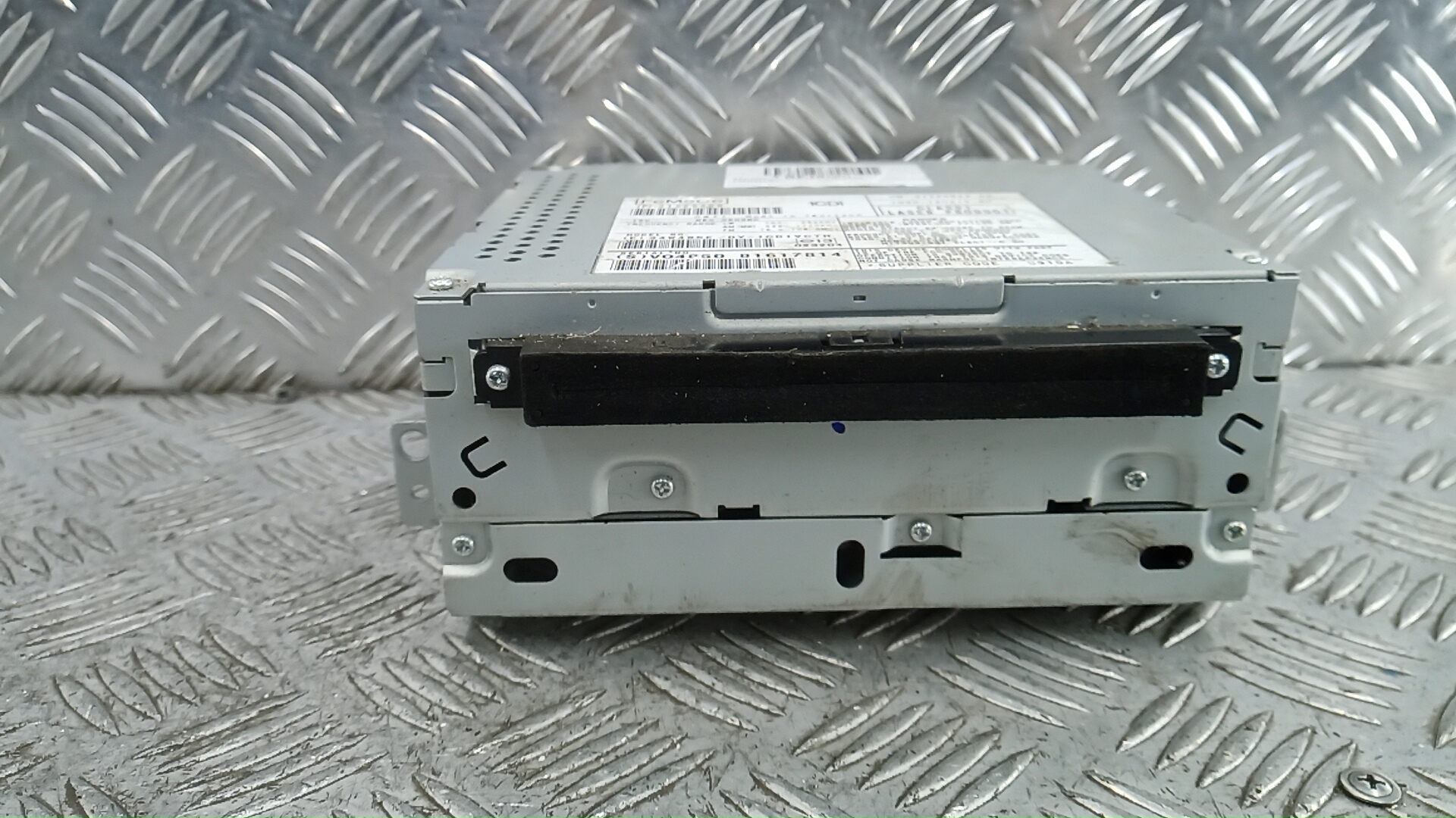 Магнитола Volvo V70 3