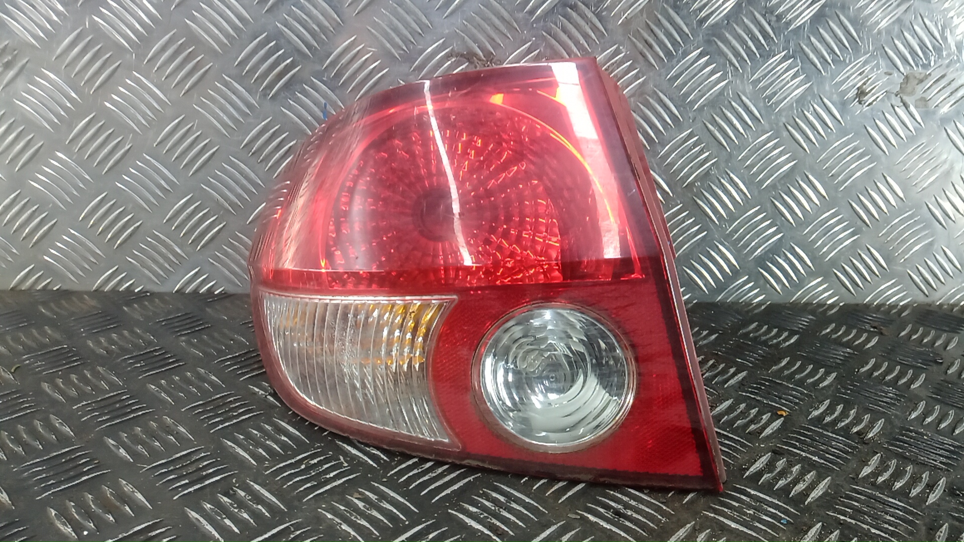 Фонарь задний левый Hyundai Getz TB