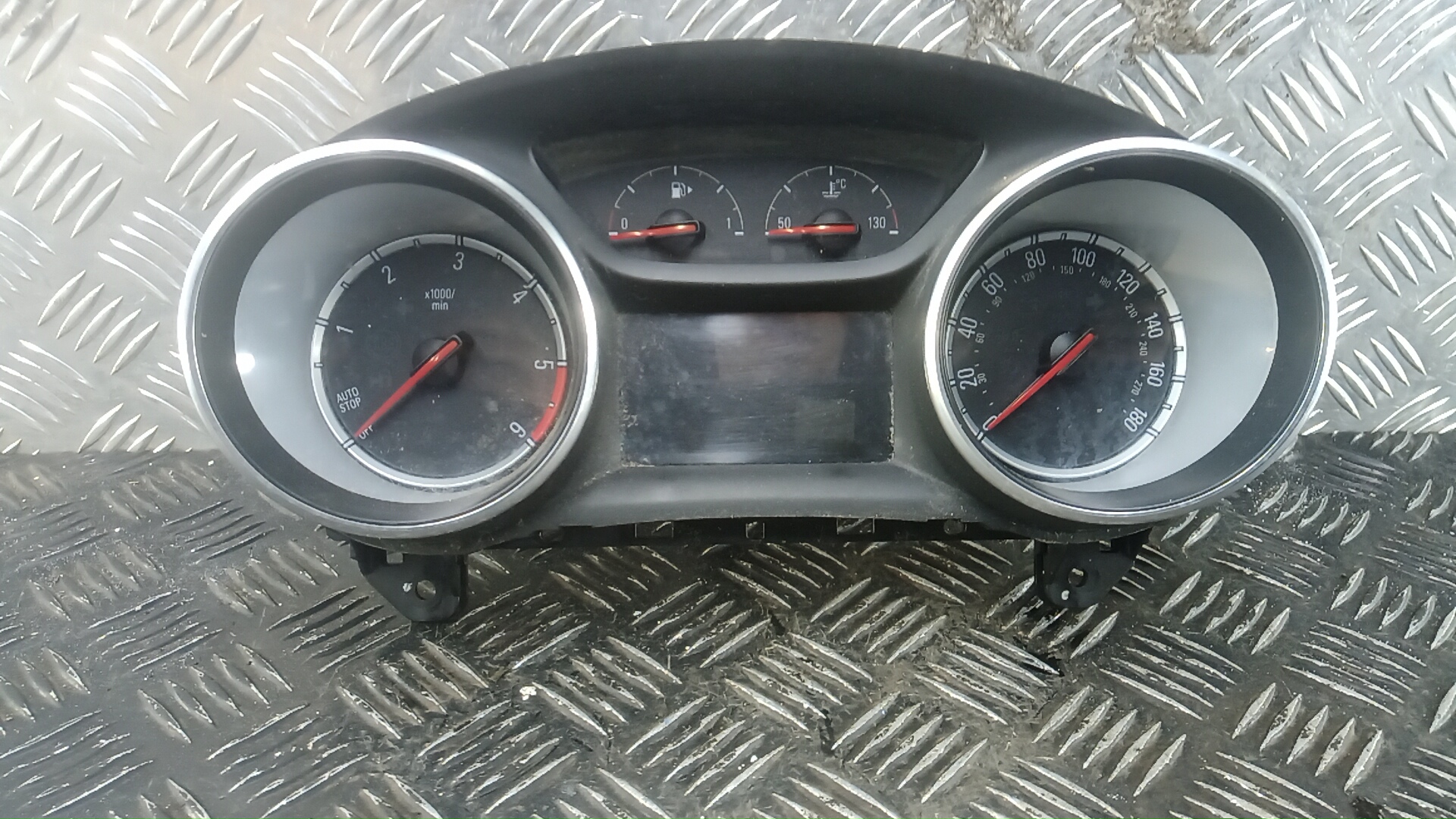 Щиток приборов Opel Astra K