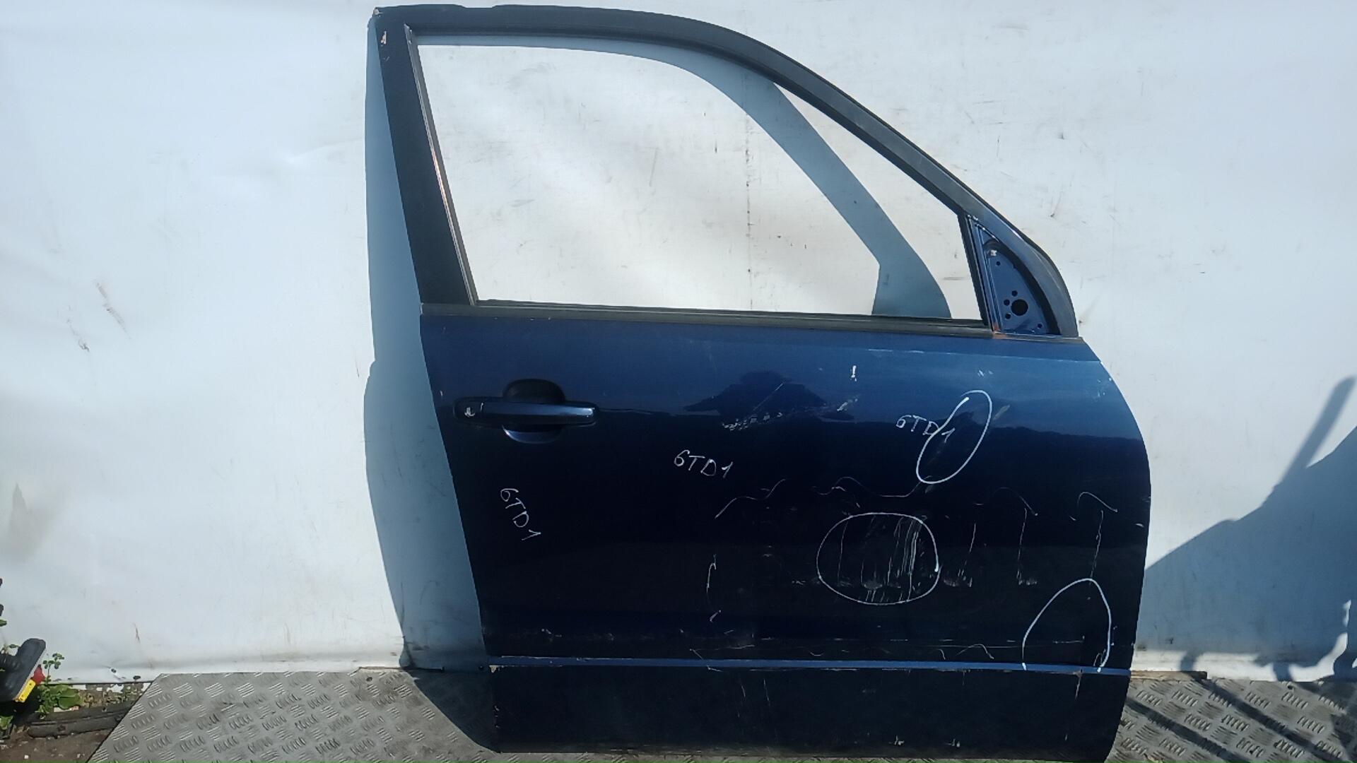 Дверь передняя правая Suzuki Grand Vitara 2