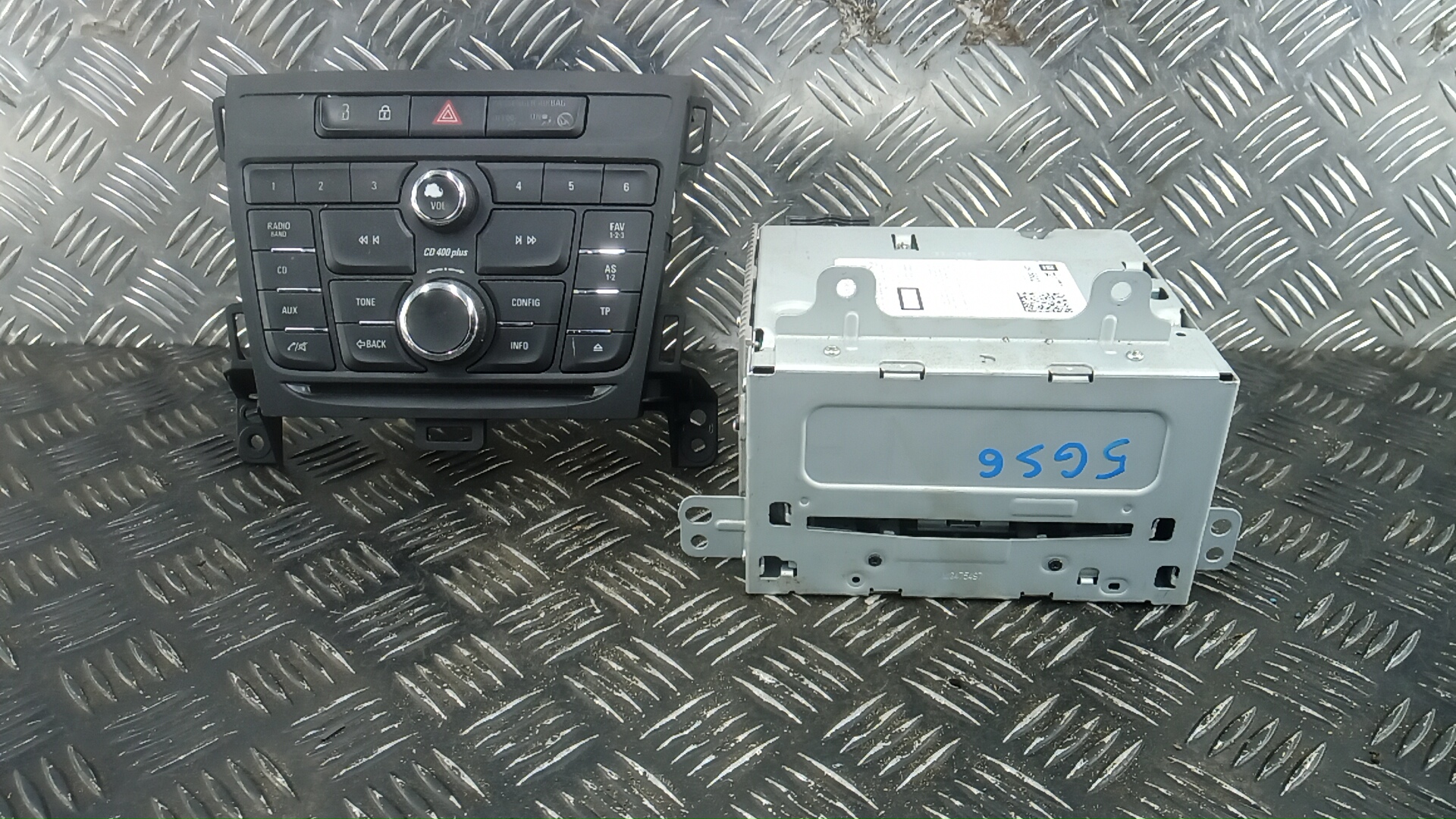 Магнитола Opel Zafira C