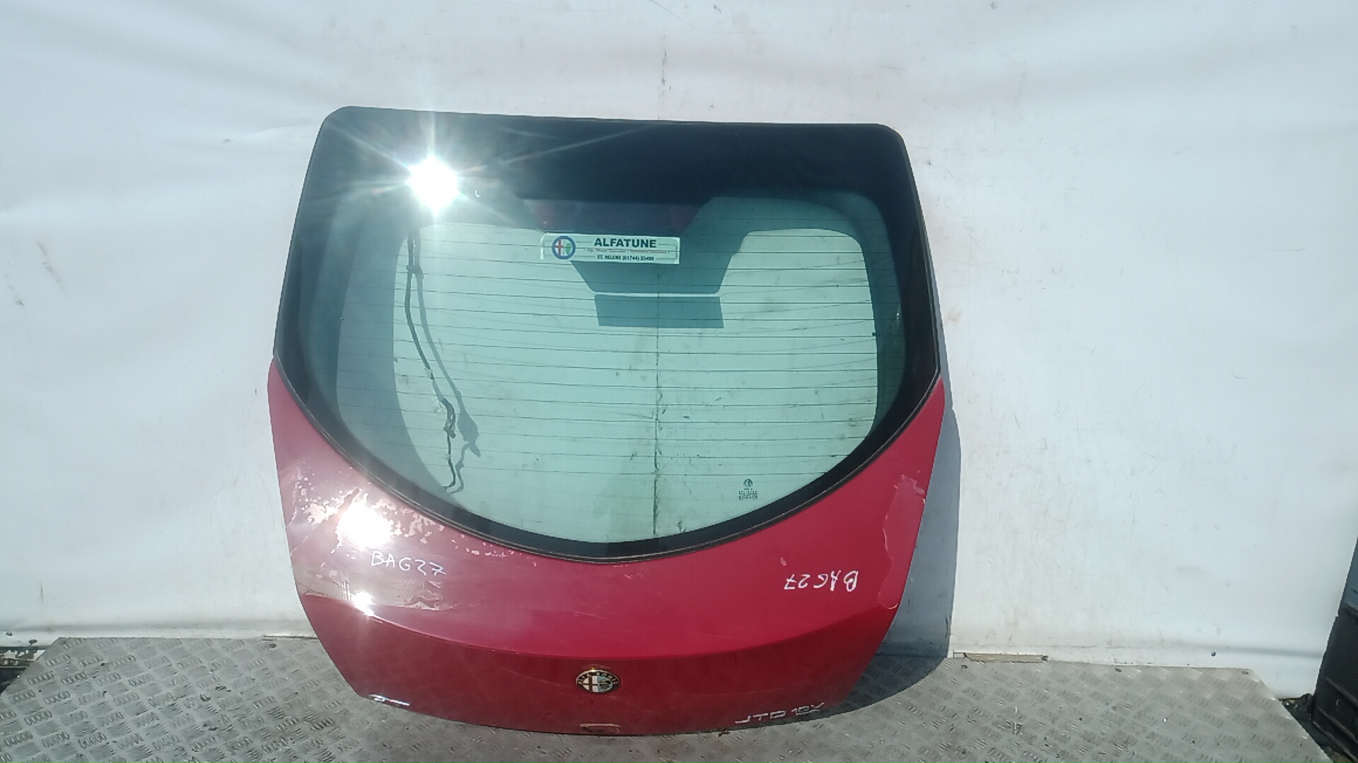 Дверь 3-5 Alfa Romeo GT 1