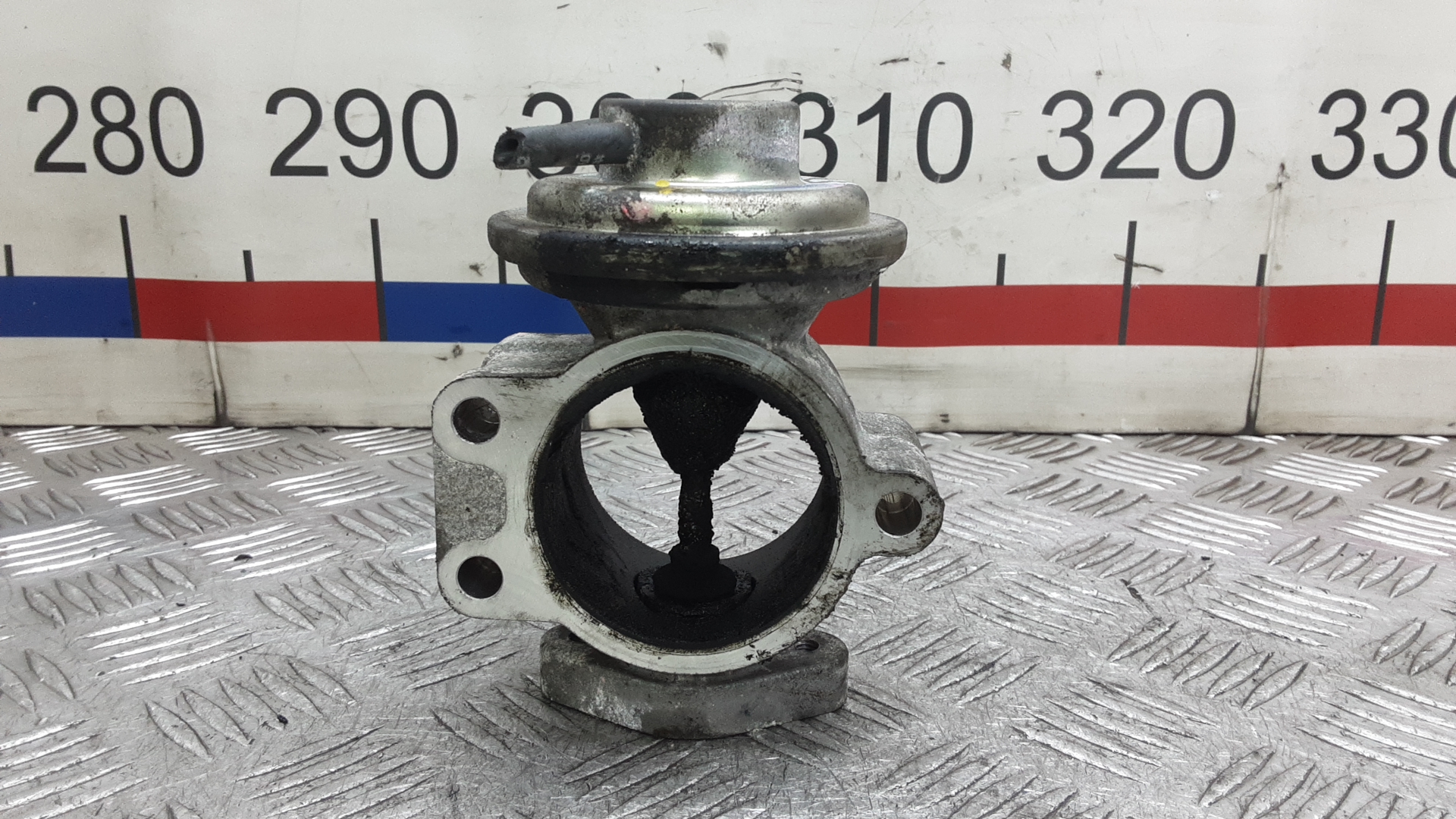 Клапан EGR дизельный Toyota Hilux