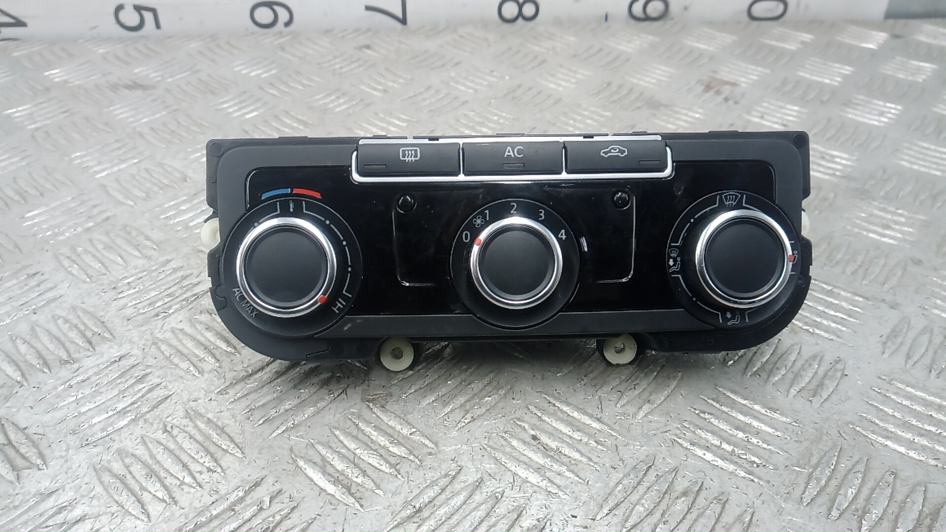Блок управления печки и климат-контроля Volkswagen Jetta 6