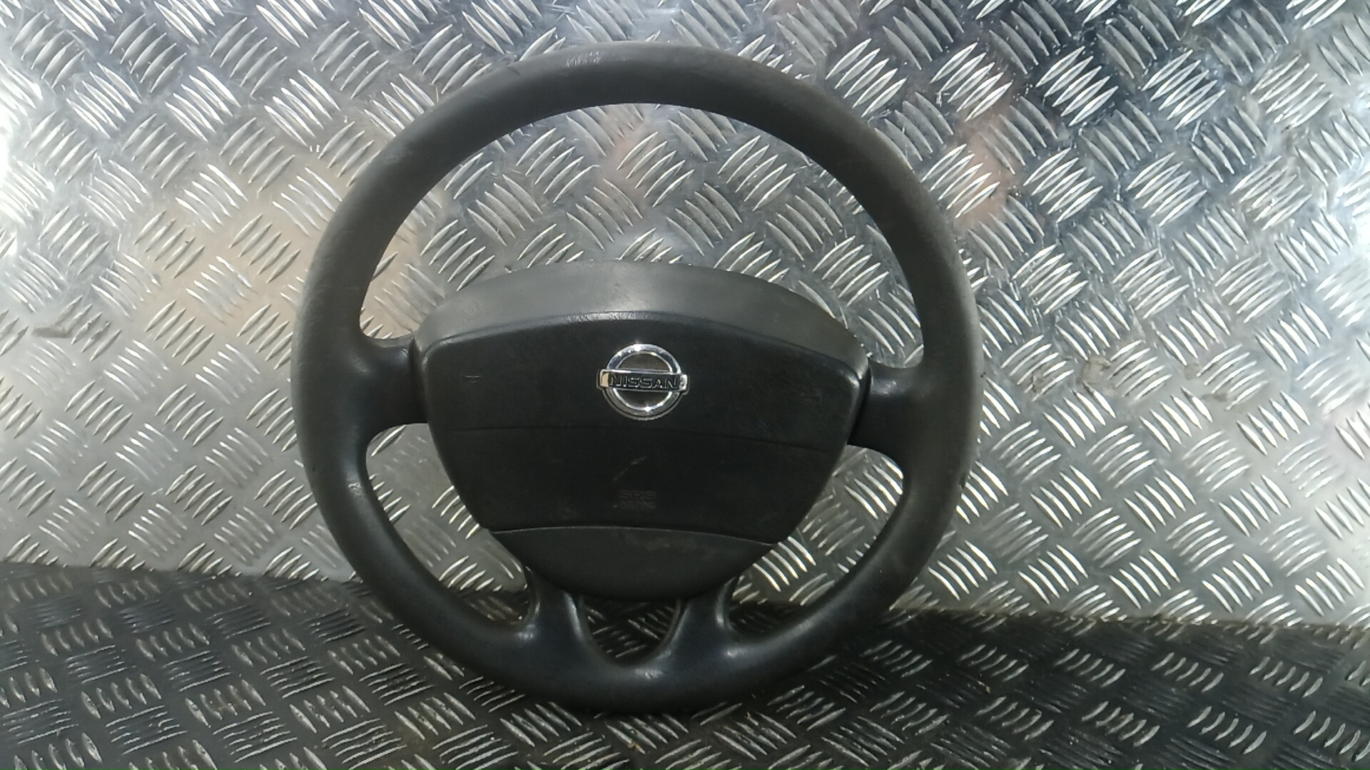 Руль Nissan Primastar X83