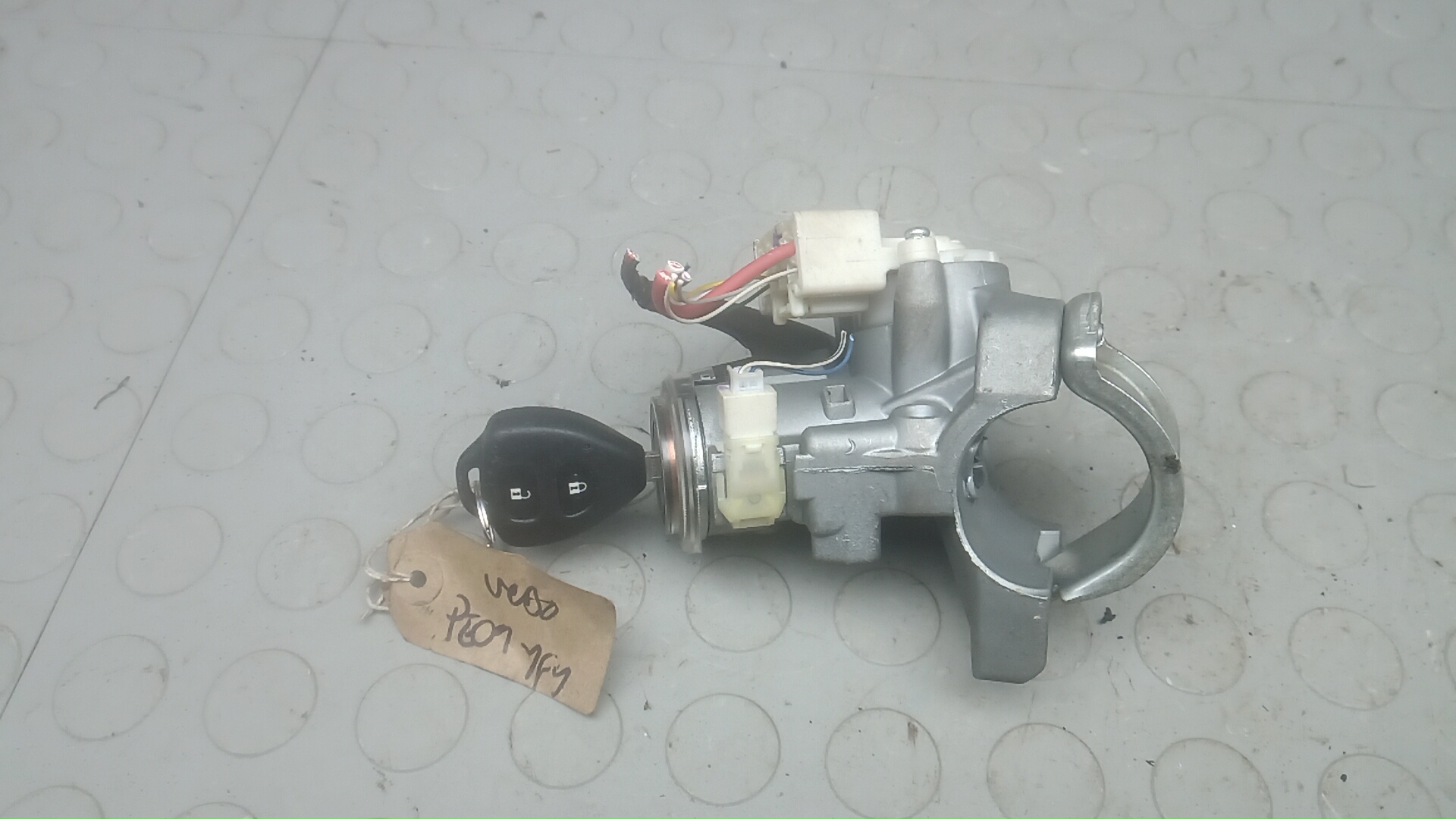 Замок зажигания Toyota Verso AR2