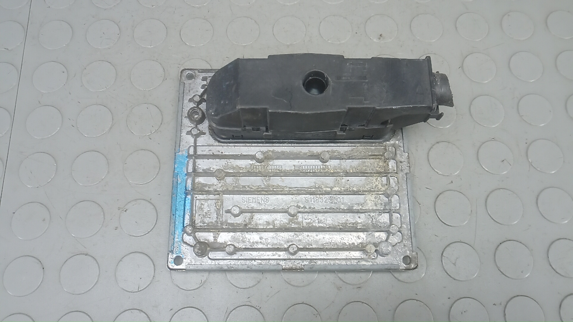 Блок управления двс Ford Focus
