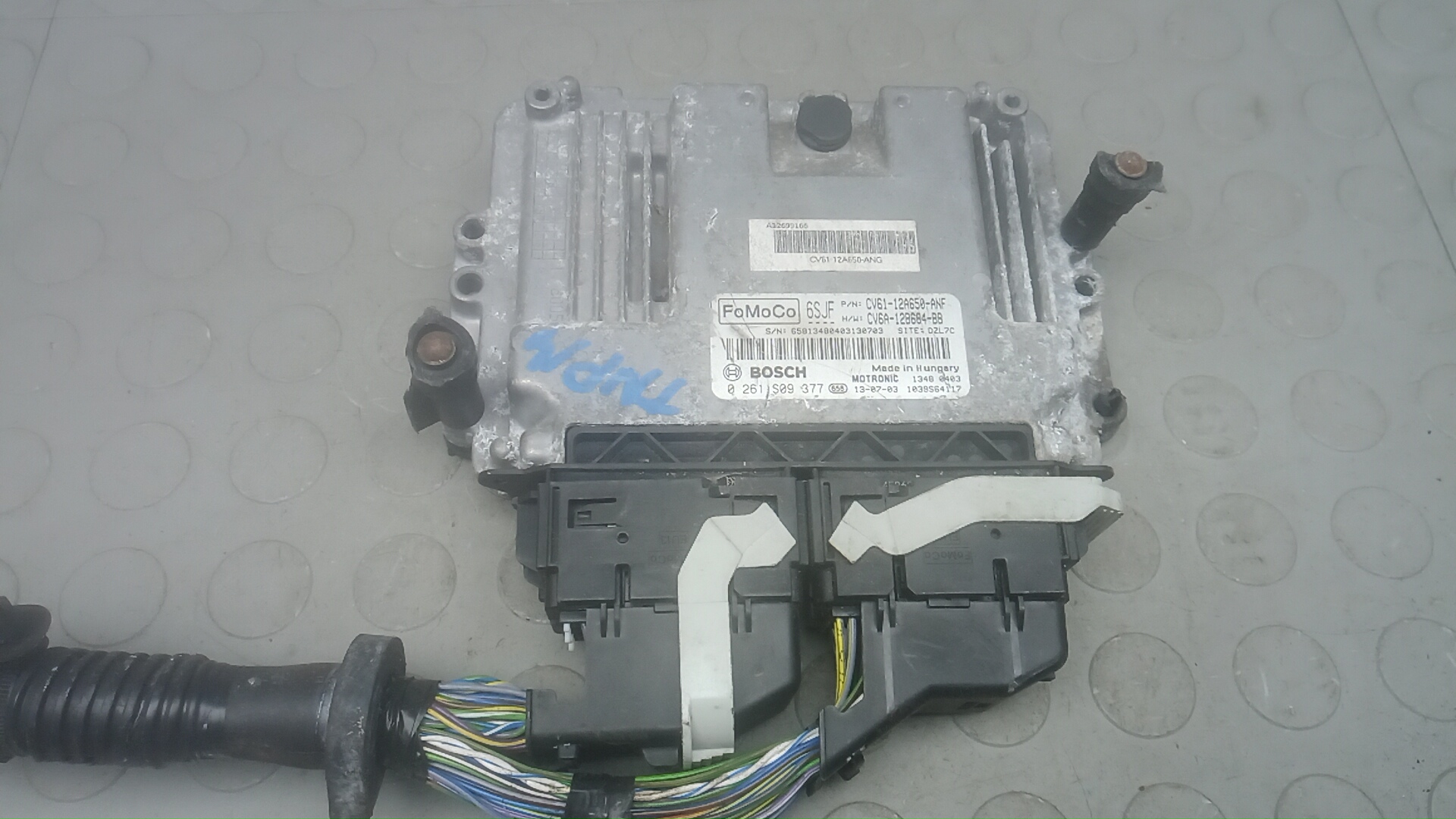 Блок управления двс Ford Focus