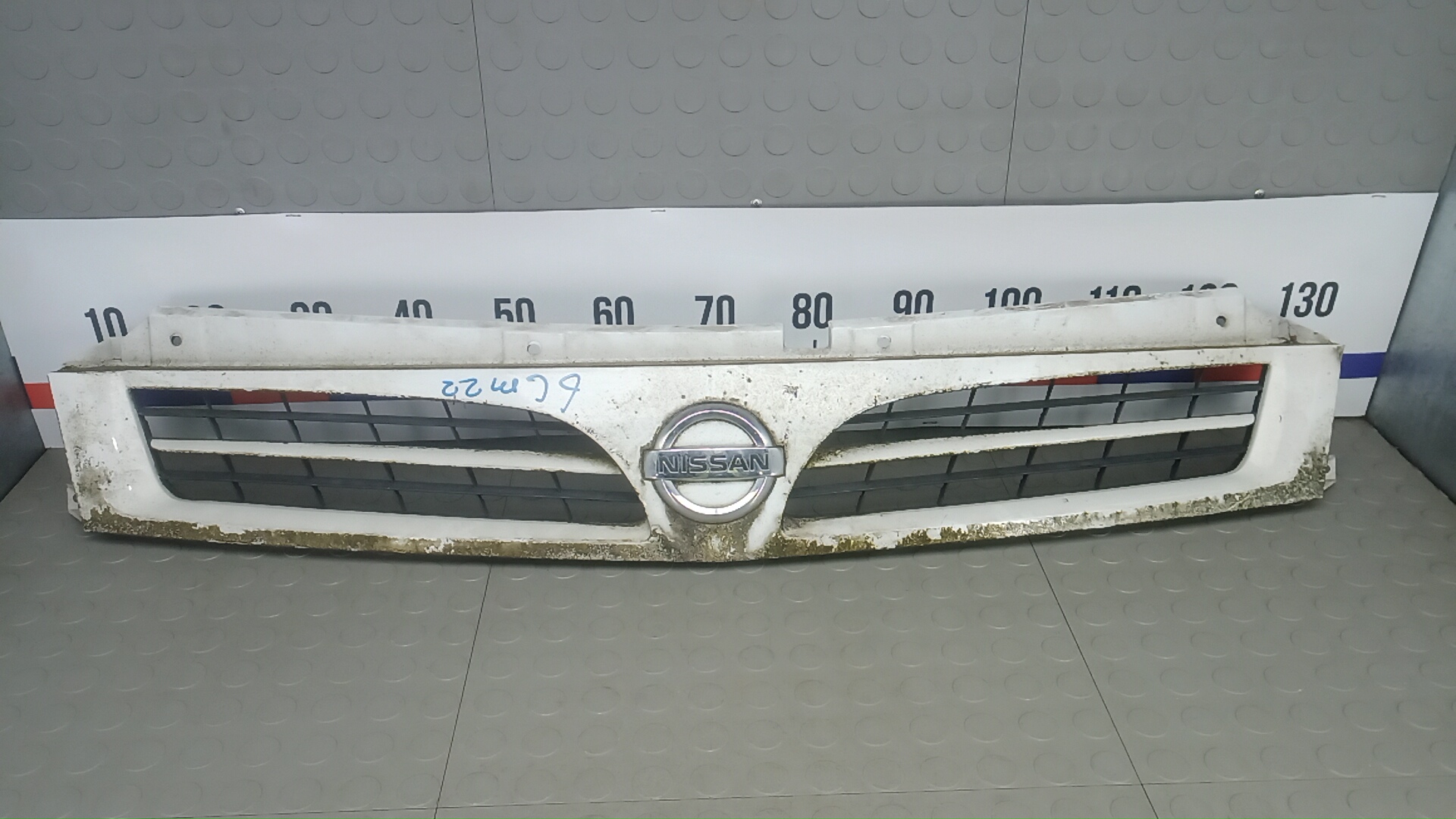 Решетка радиатора Nissan Interstar X70