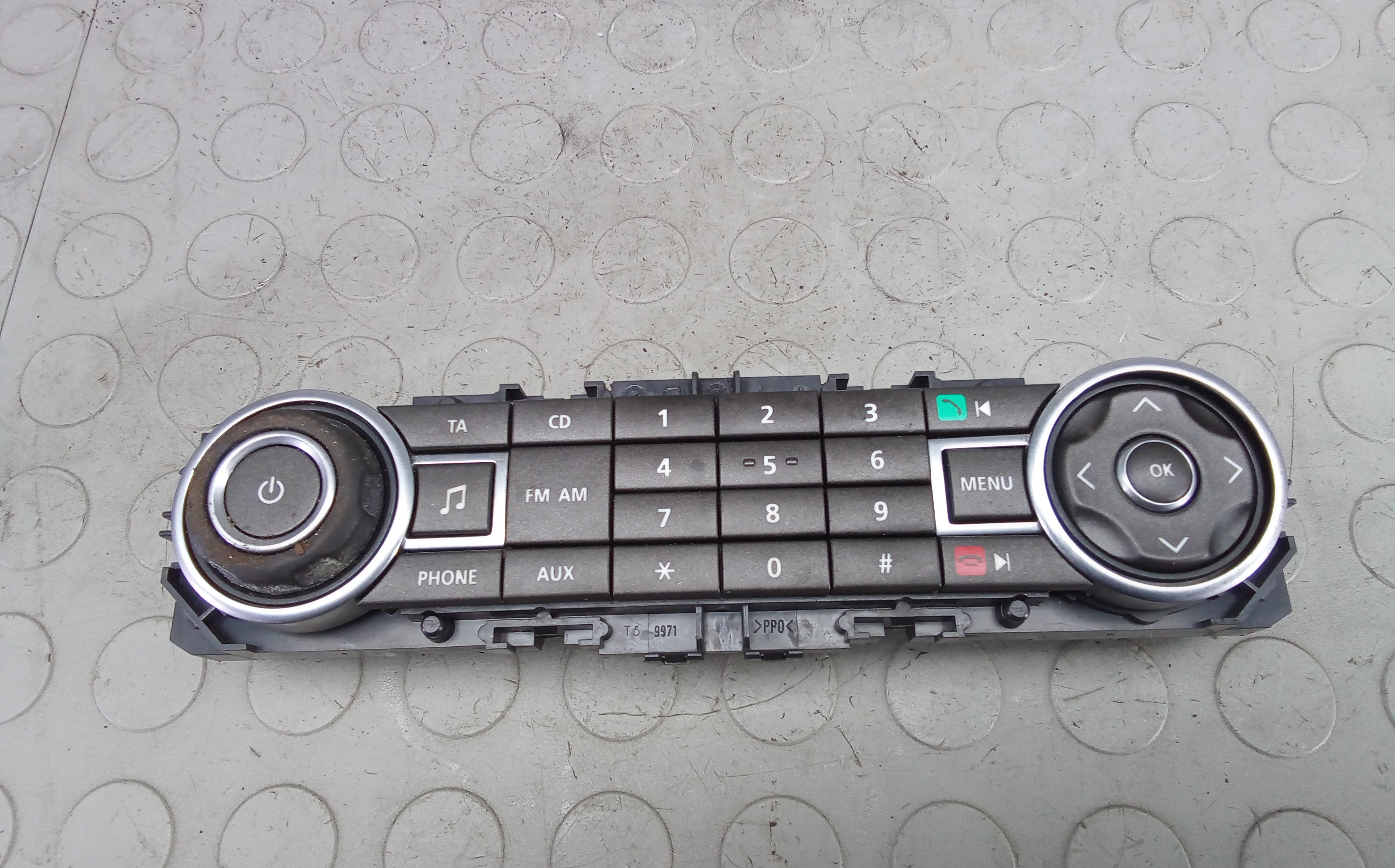Блок мультимедиа Land Rover Discovery 4