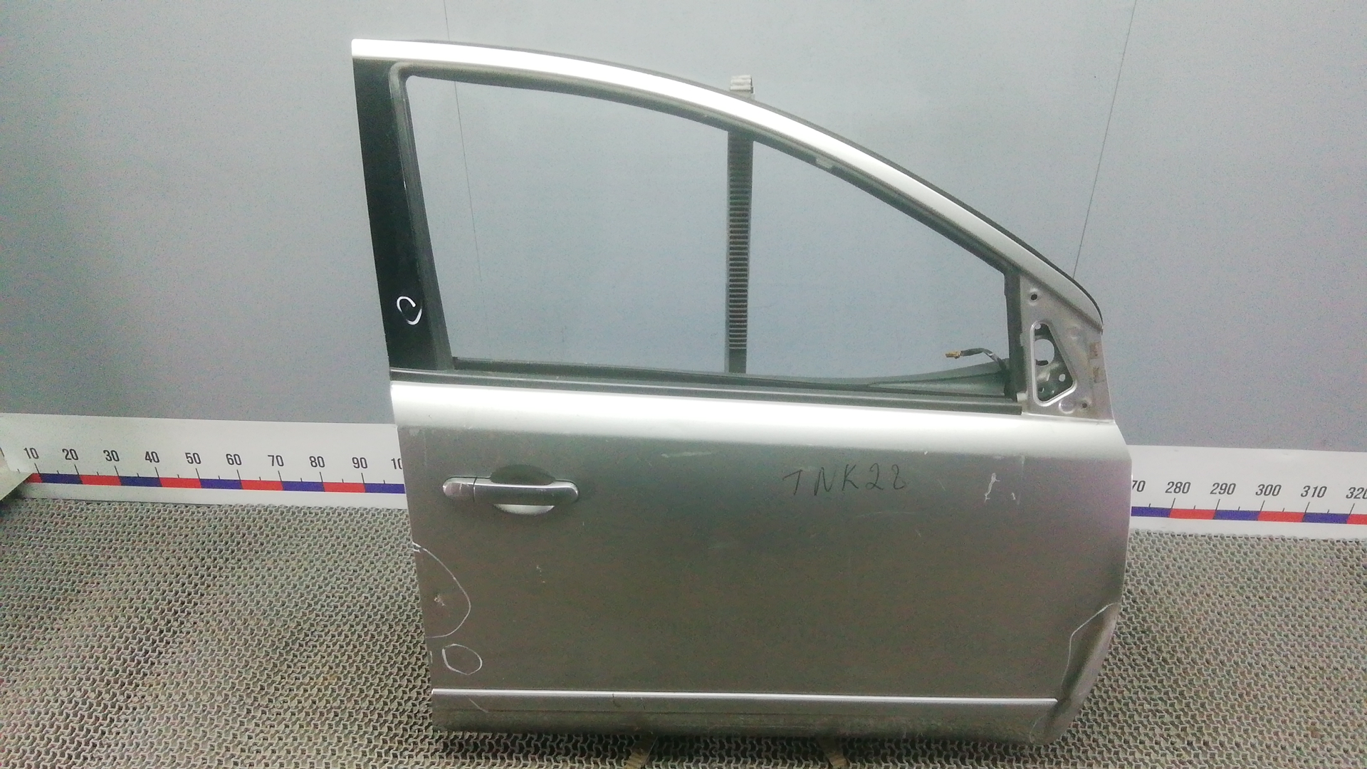 Дверь передняя правая Nissan Note E11