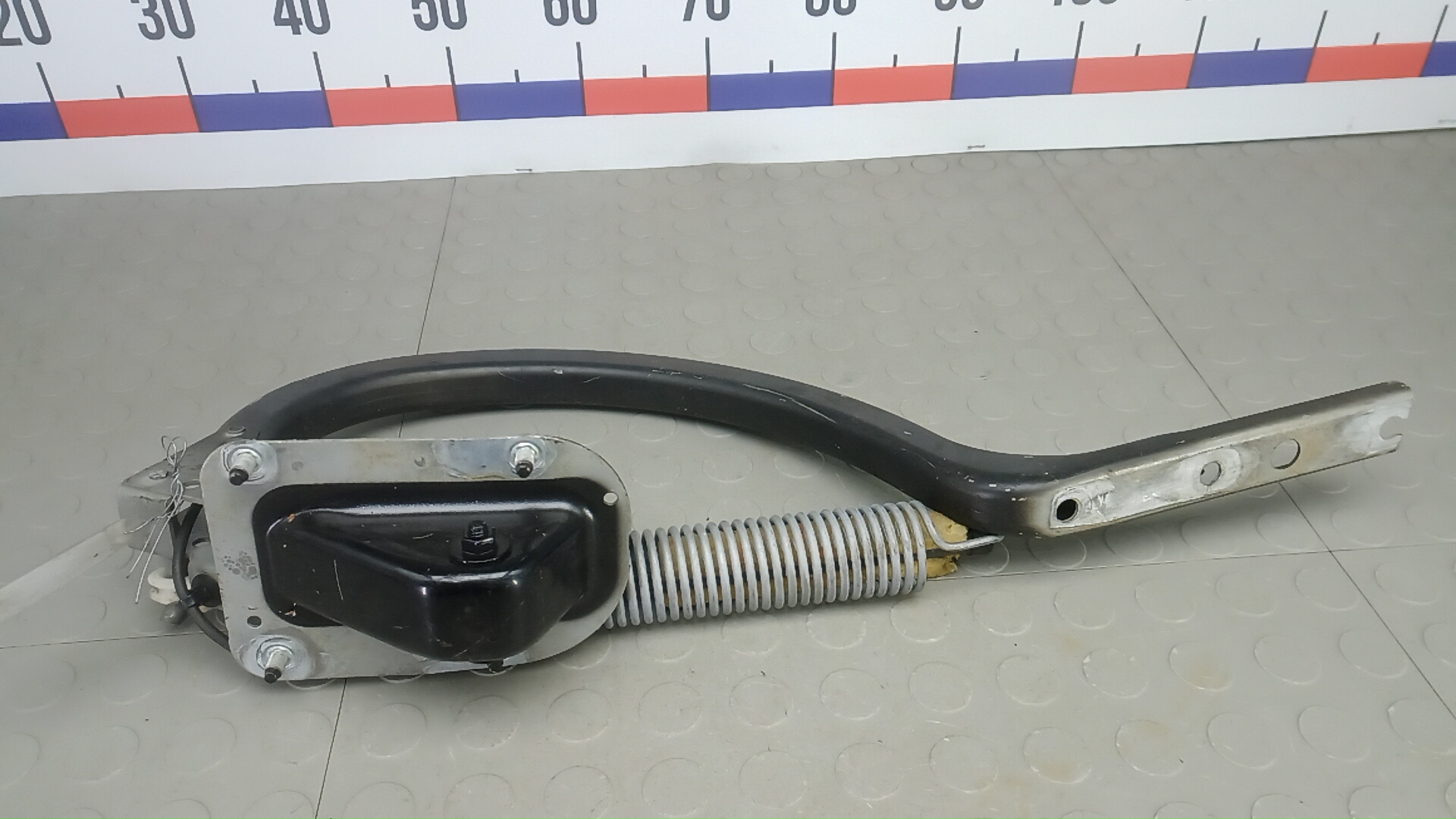 Петля крышки багажника BMW 5 Series F10/F11